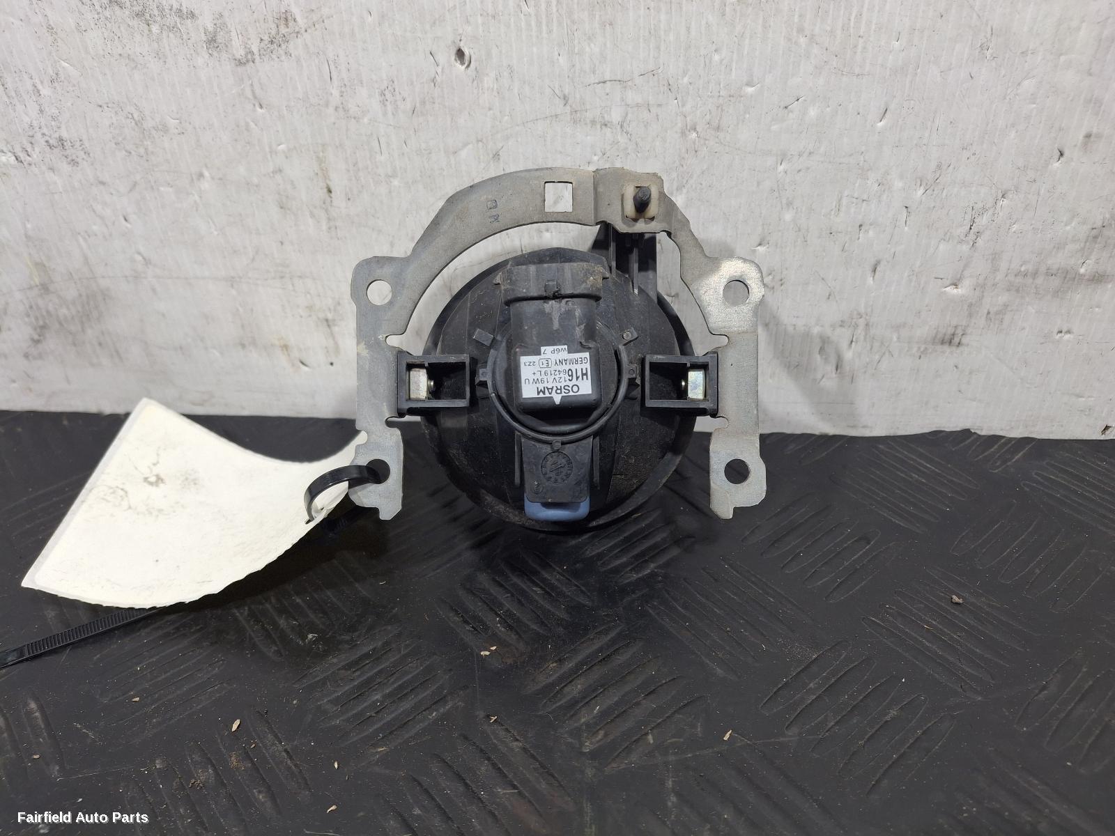 2015-2017 Mitsubishi Lancer Left Indicator Fog Side