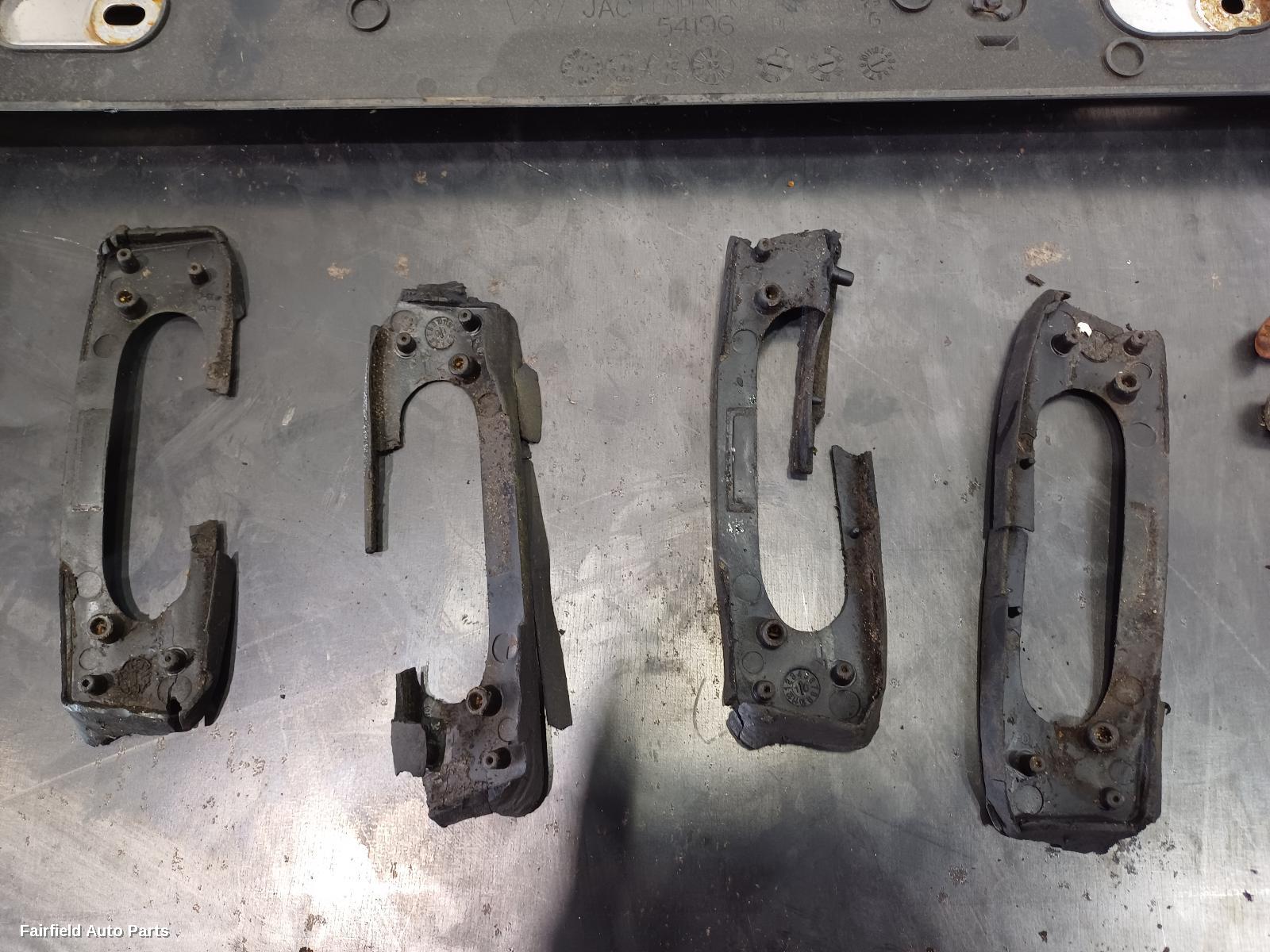 2010-2022 Jeep Grandcherokee Roof Rack Bars