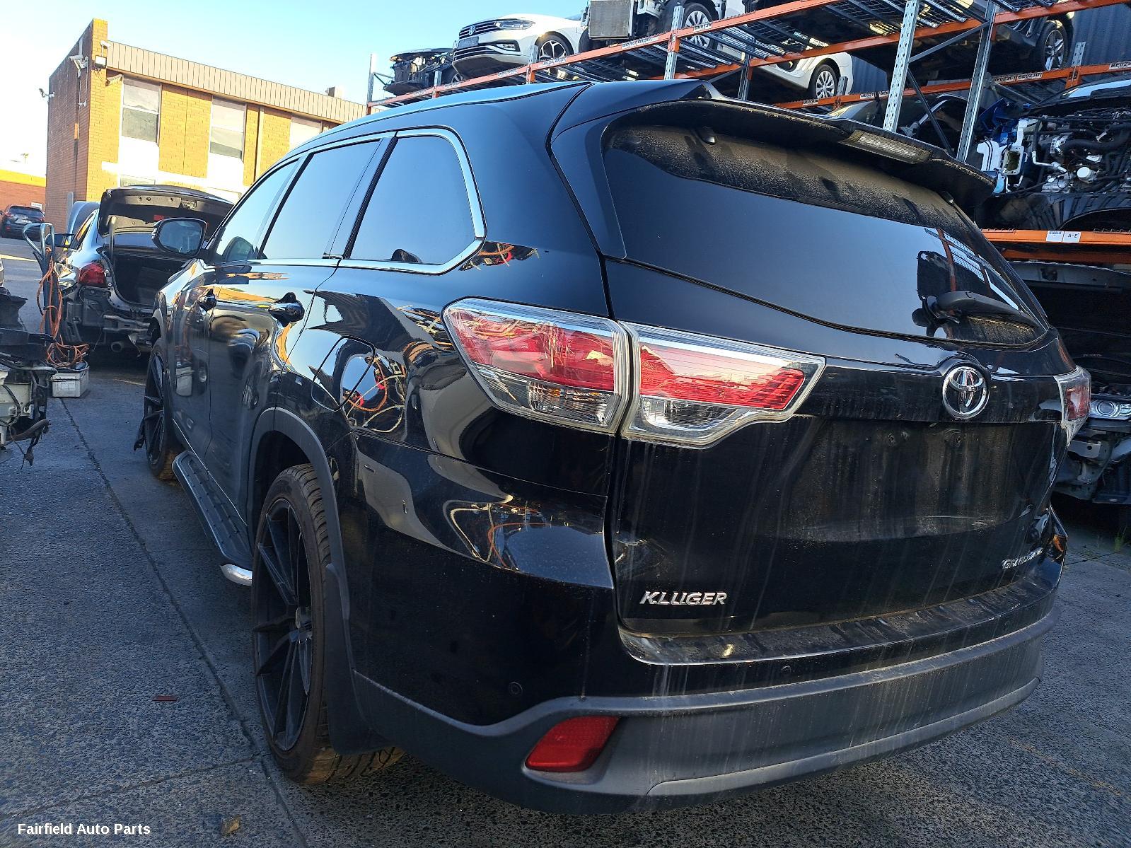 2016 Toyota Kluger Fuel Door   Filler