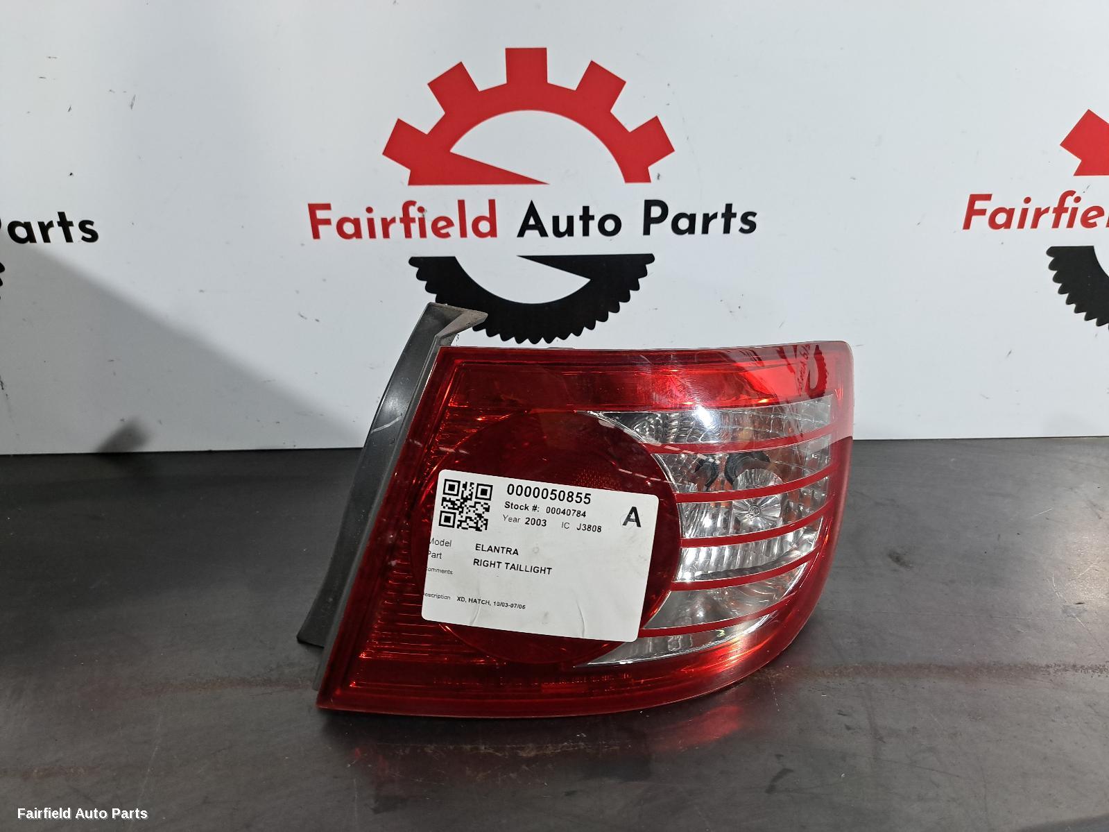 2003-2006 Hyundai Elantra Right Taillight