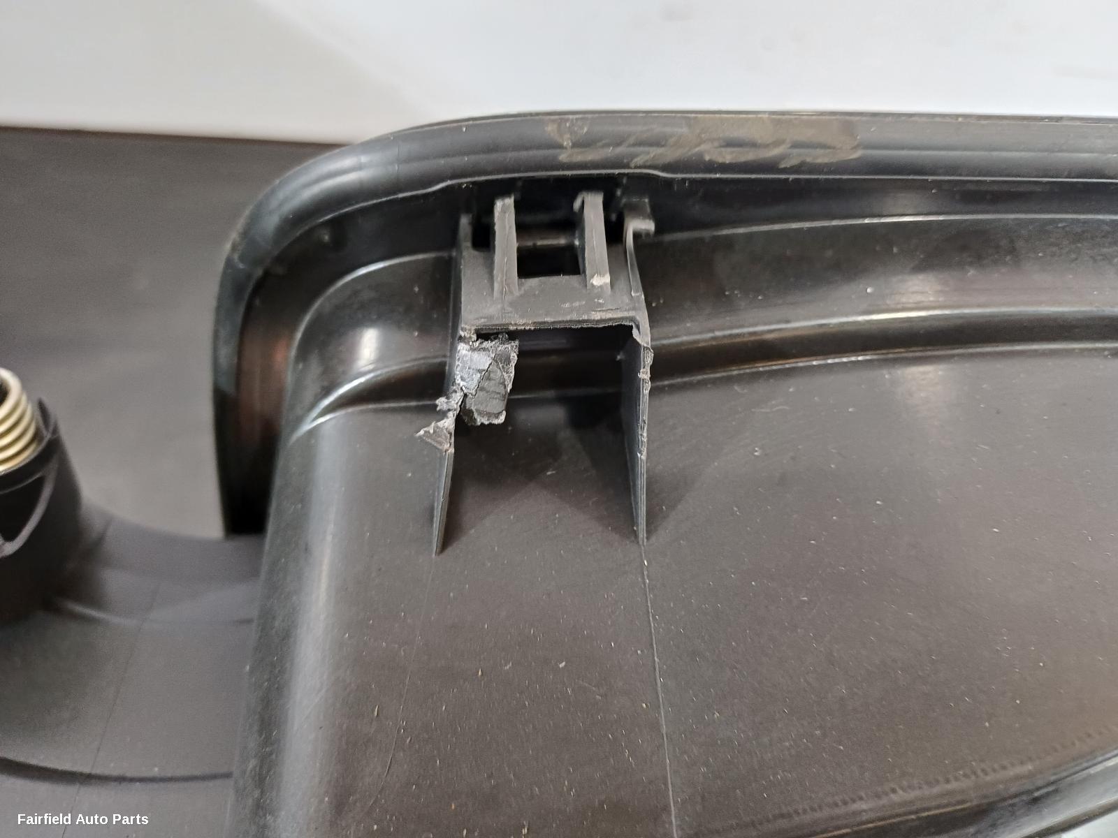 2015-2022 Bmw X1 Fuel Door   Filler