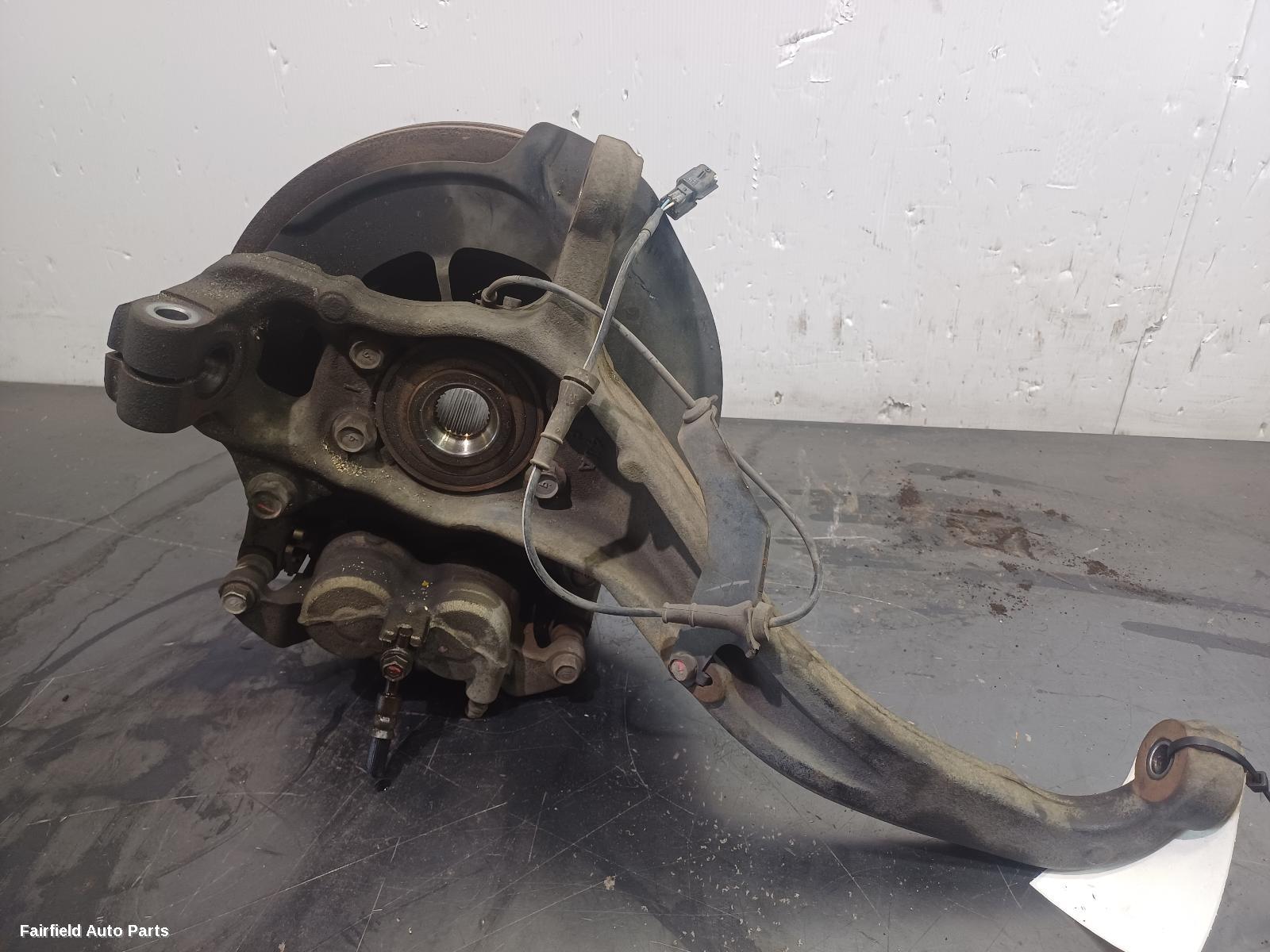 2015-2018 Nissan Navara Right Front Hub Assembly