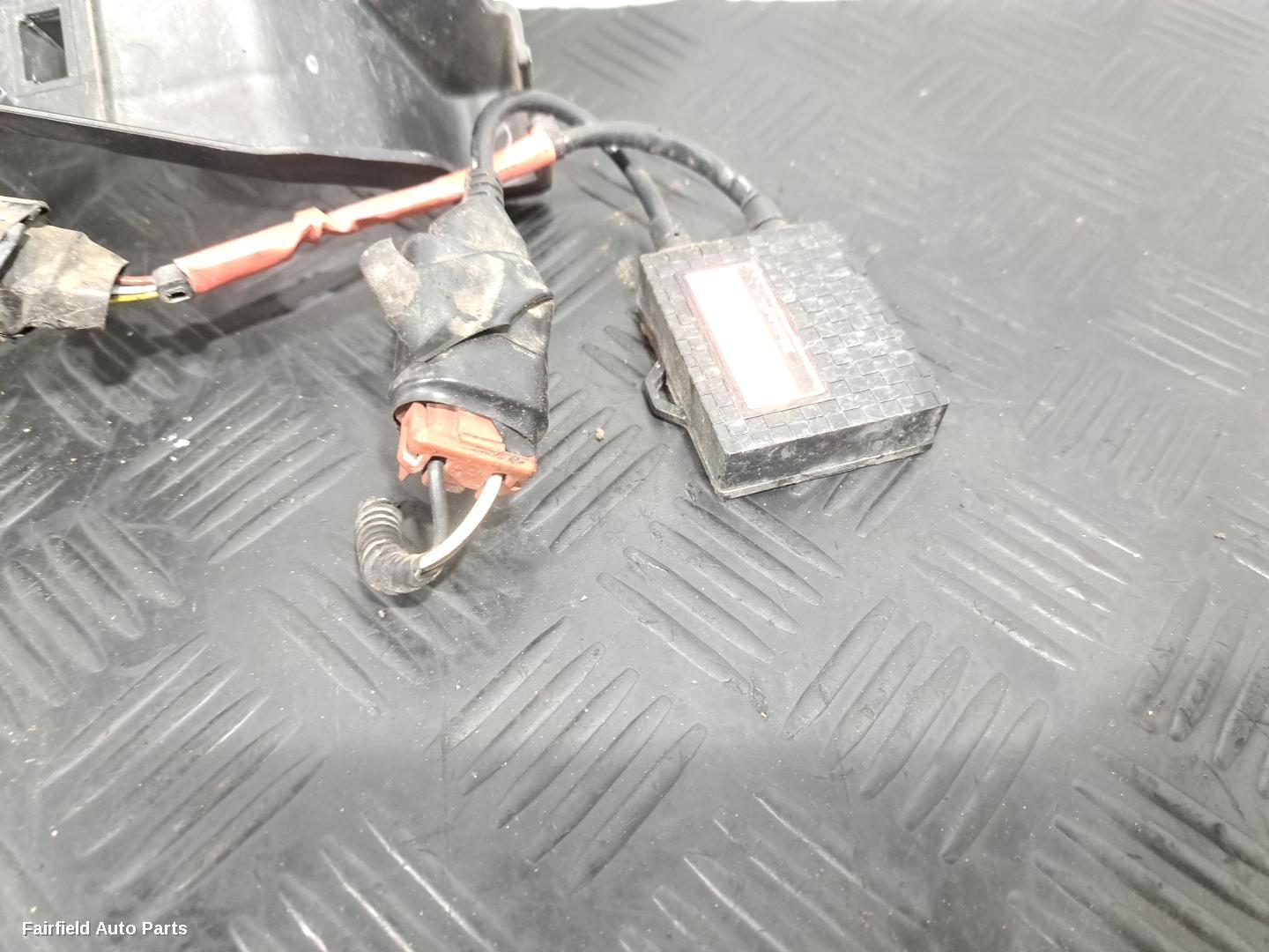 2005-2019 Toyota Estima Right Indicator Fog Side