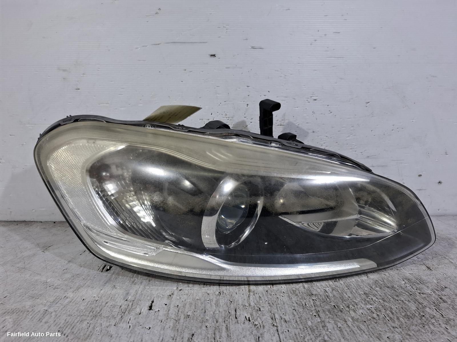 2013-2017 Volvo Xc60 Right Headlamp