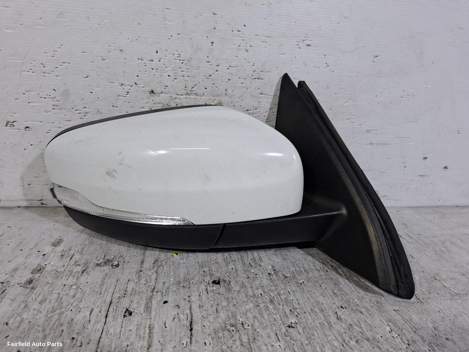 2013-2017 Volvo Xc60 Right Door Mirror