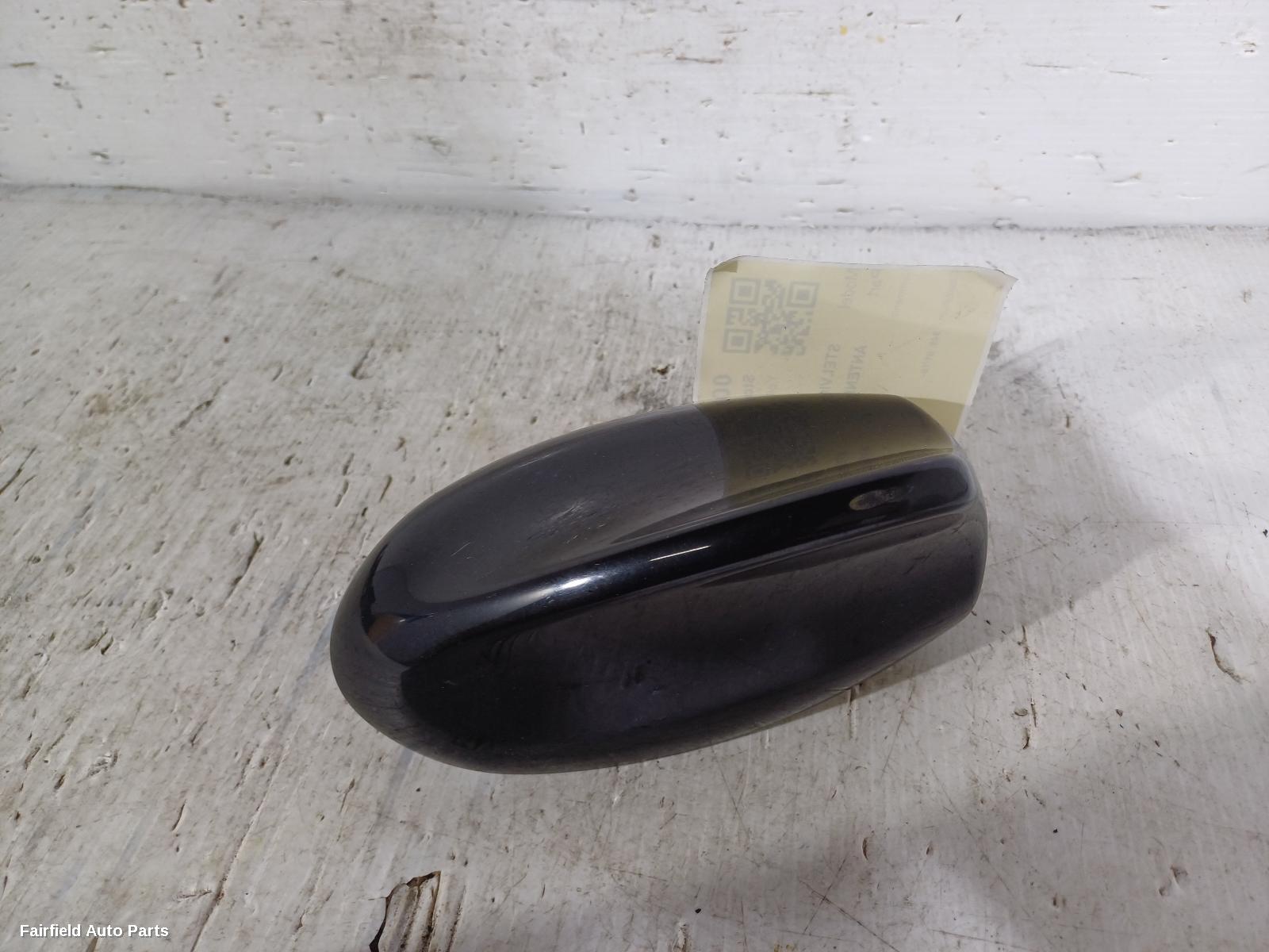 2018-2026 Alfa Romeo Stelvio Antenna