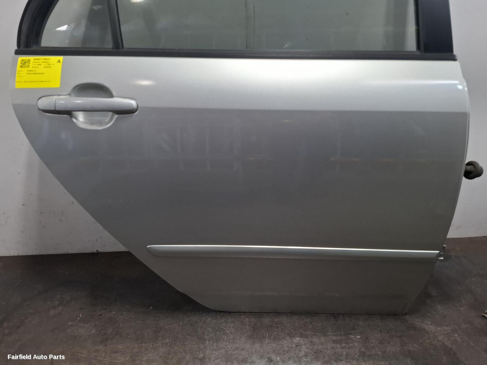 2001-2007 Toyota Corolla Right Rear Door Sliding
