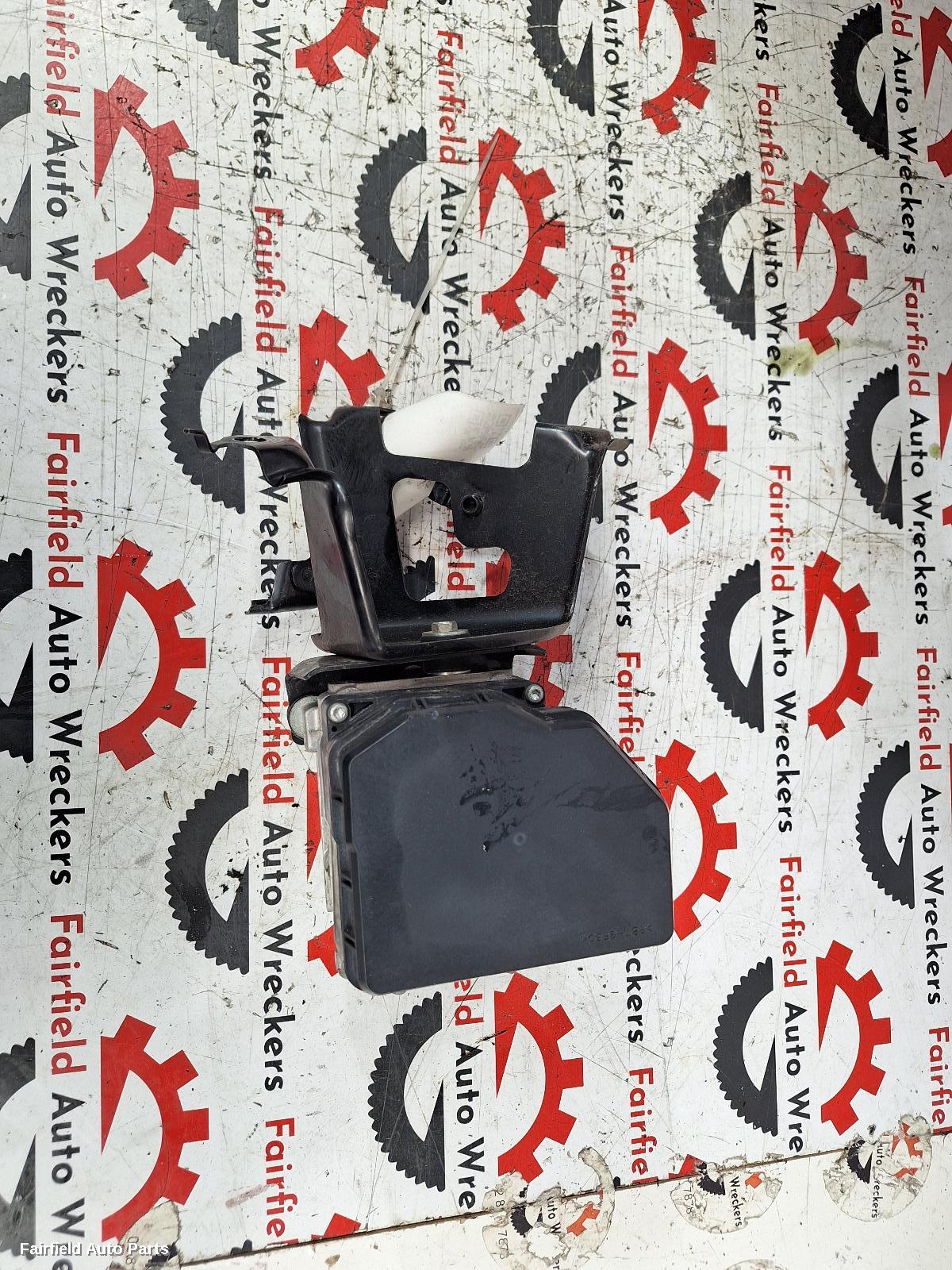 2007-2014 Toyota Kluger Abs Pump Modulator