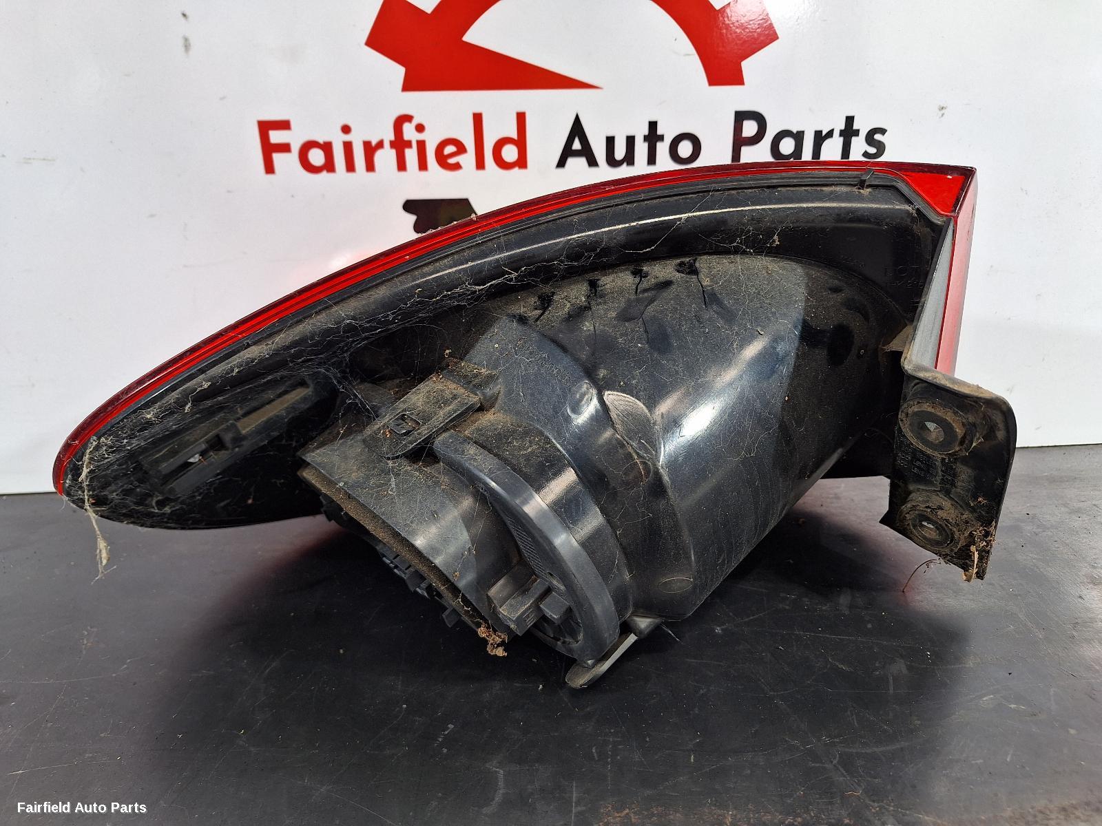 2008-2011 Volkswagen Tiguan Right Taillight