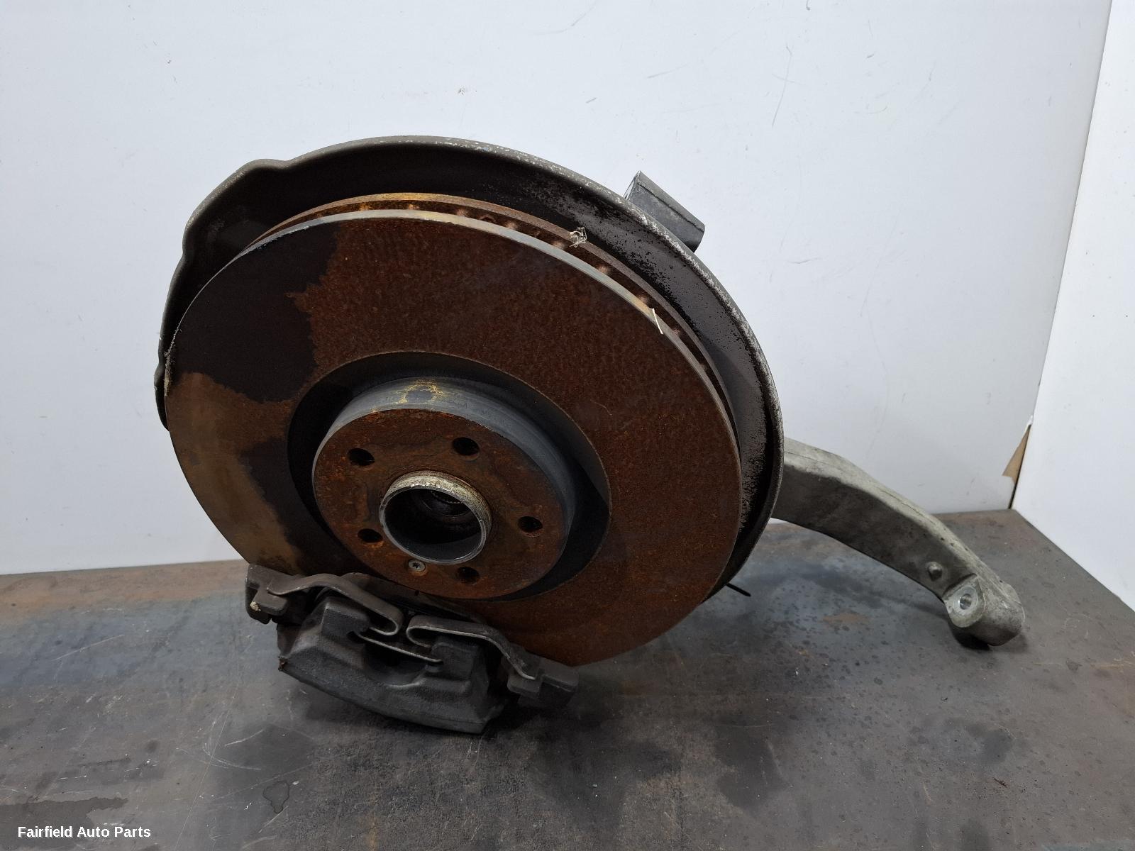 2015-2026 Volvo Xc90 Right Front Hub Assembly