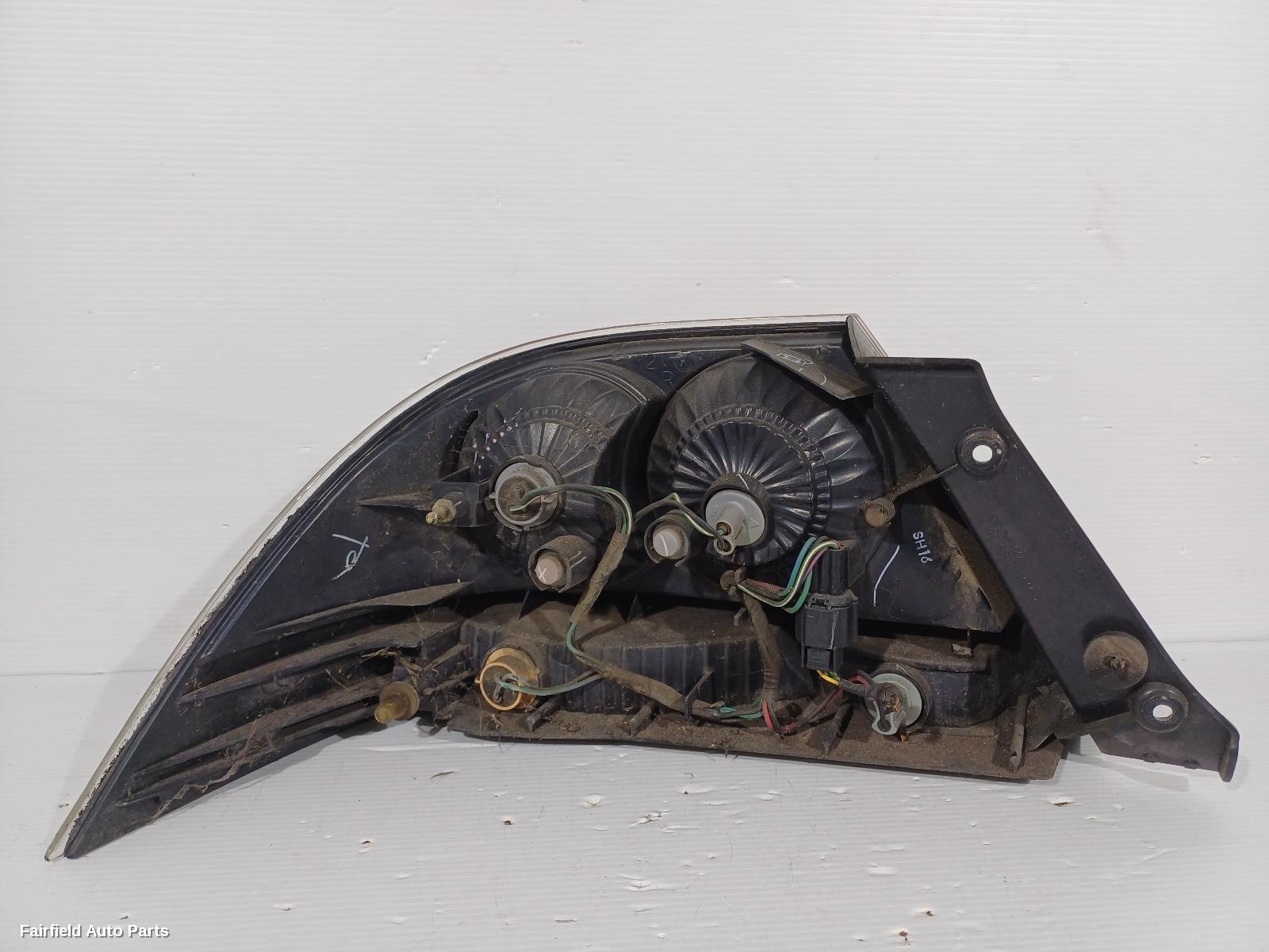 2003-2007 Mitsubishi Lancer Right Taillight