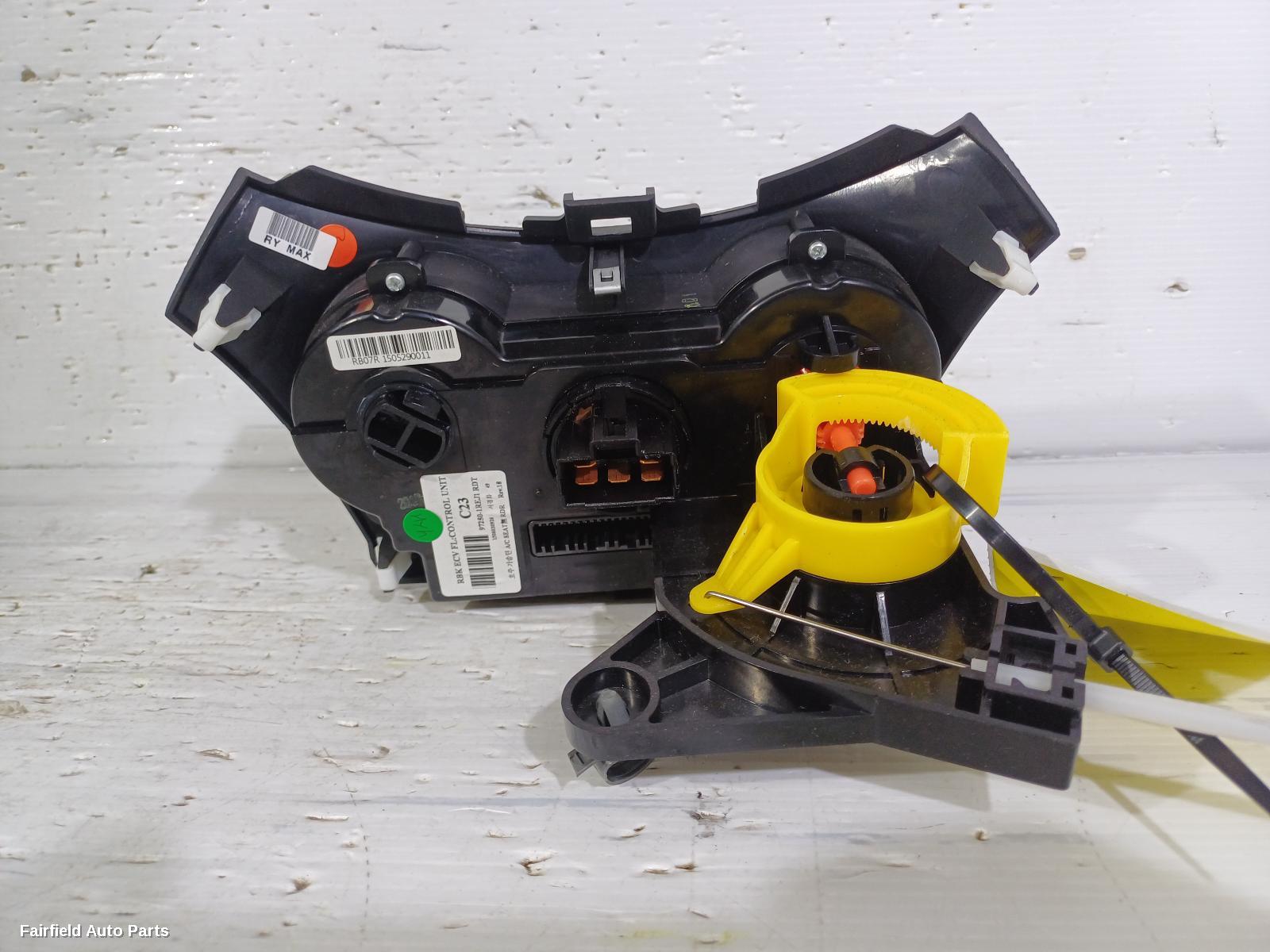 2011-2019 Hyundai Accent Heater Ac Controls