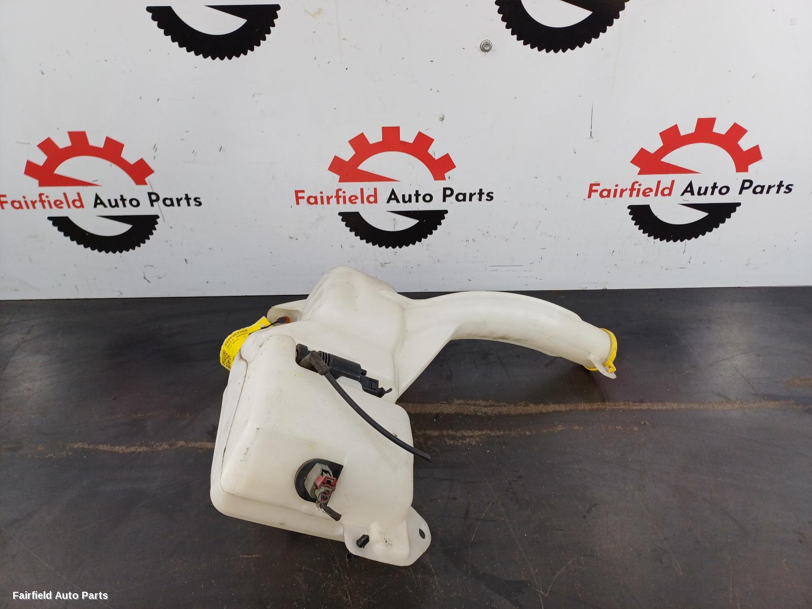 2011-2014 Chrysler 300c Washer Bottle