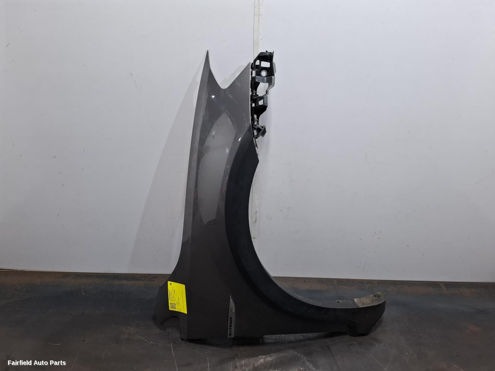 2015-2017 Volkswagen Golf Right Guard