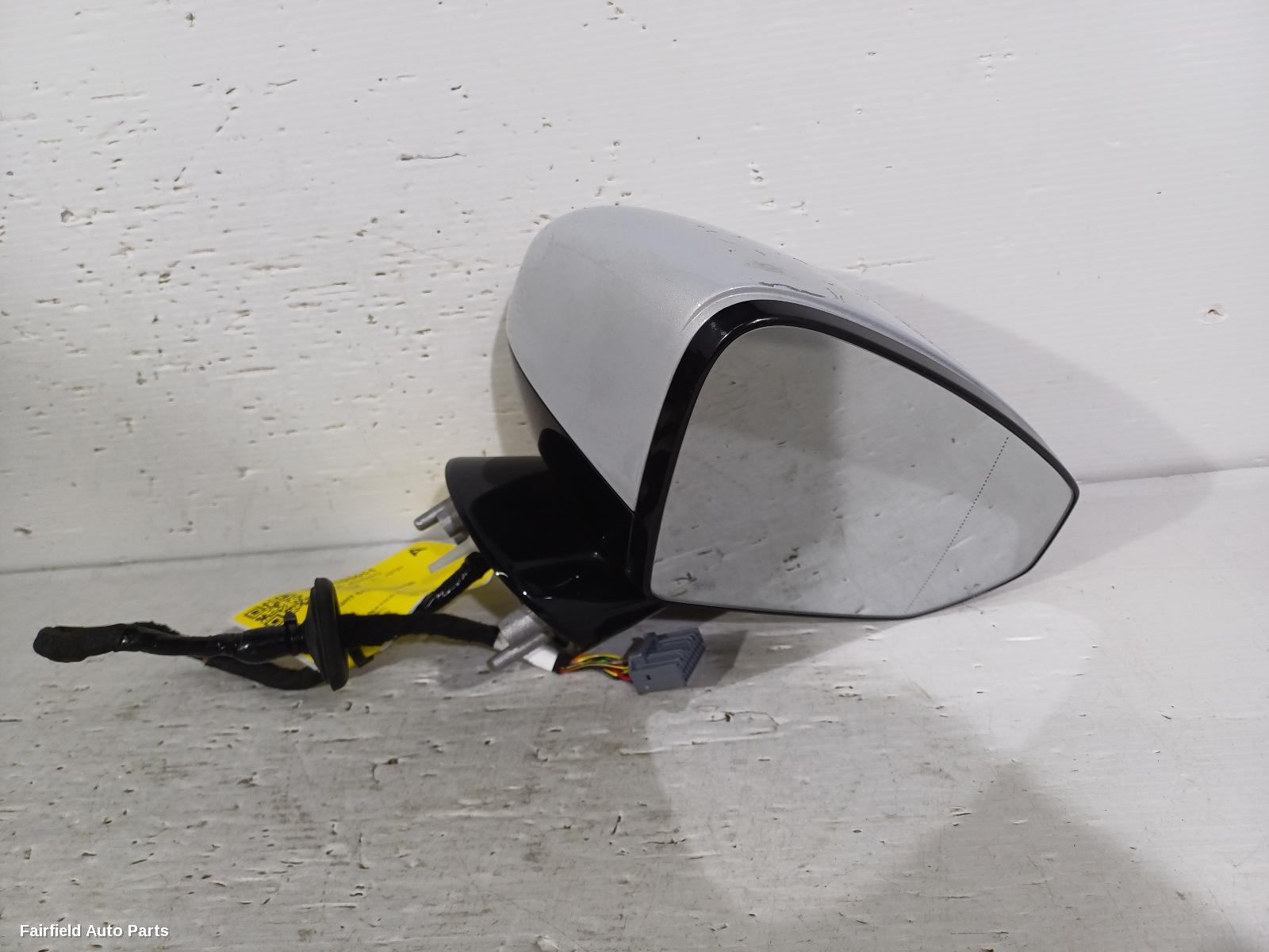 2021-2024 Polestar 2 Right Door Mirror