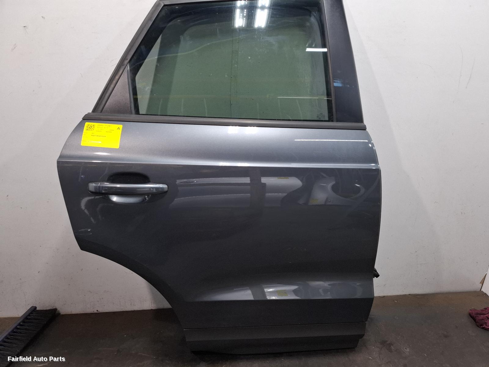 2012-2018 Audi Q3 Right Rear Door Sliding
