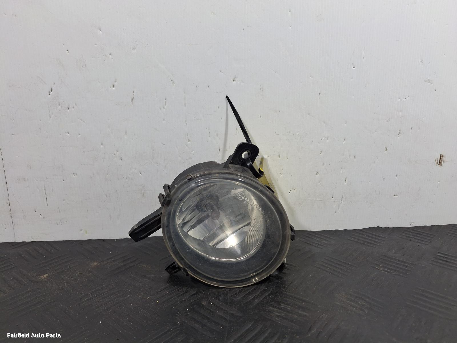 2015-2019 Bmw 3 Series Right Indicator Fog Side