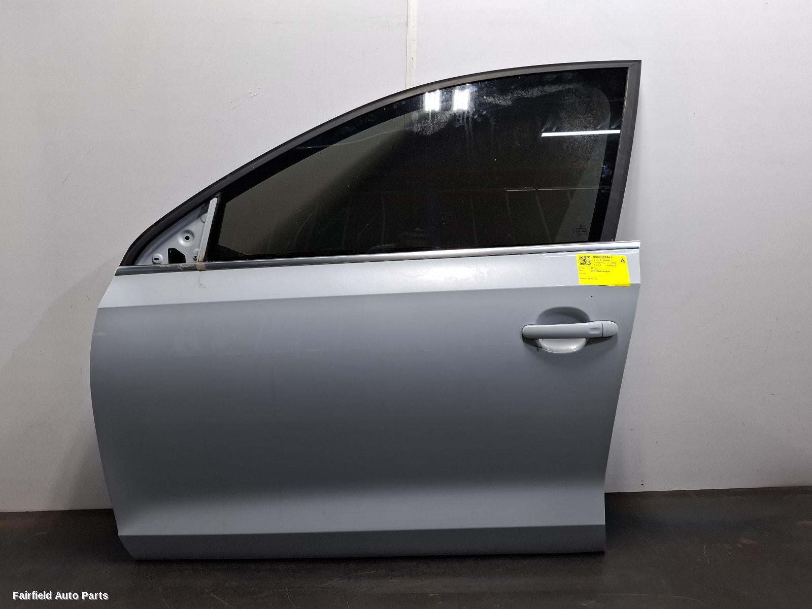2011-2017 Volkswagen Jetta Left Front Door