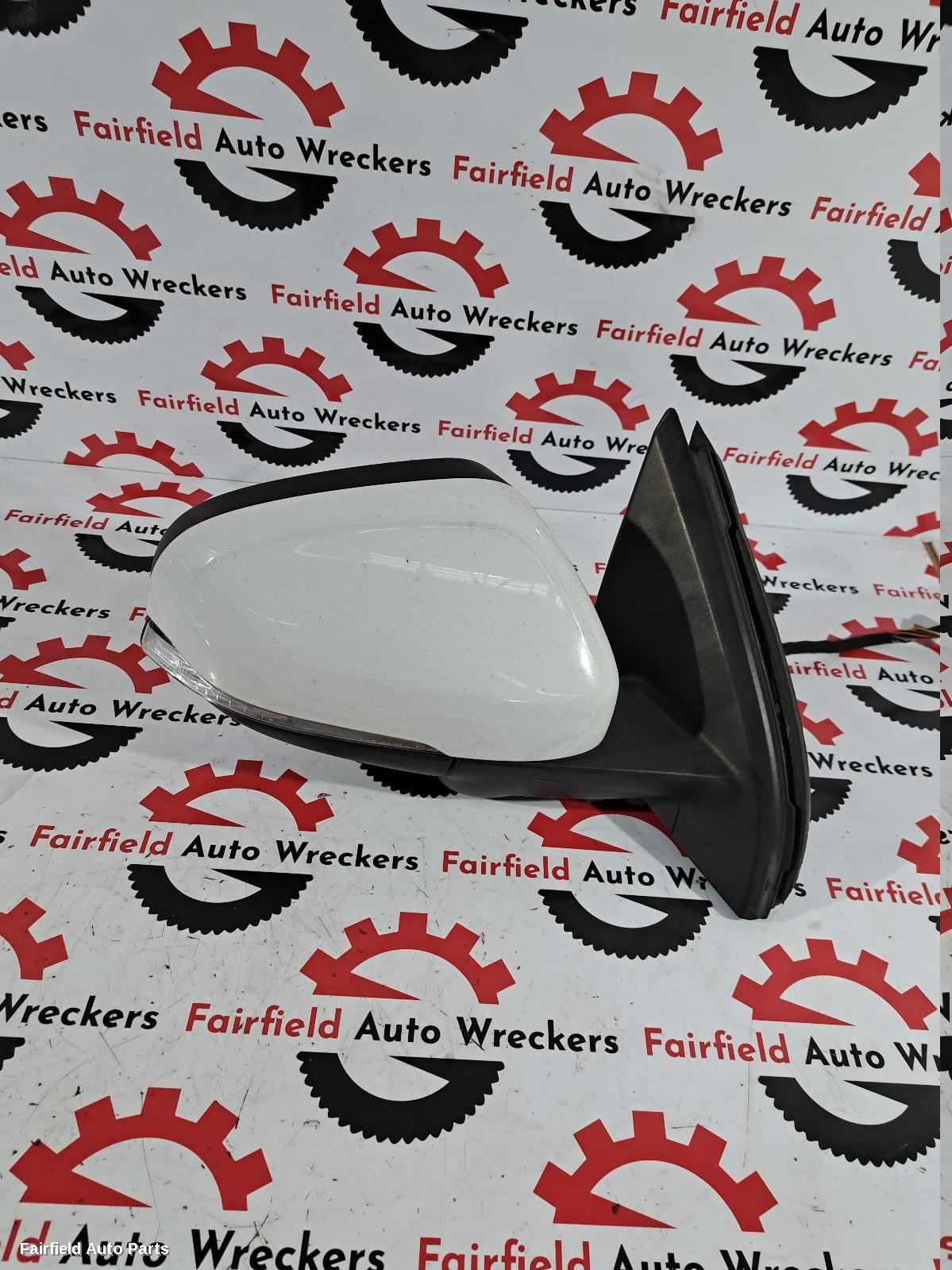 2010-2018 Volvo S60/v60 Right Door Mirror