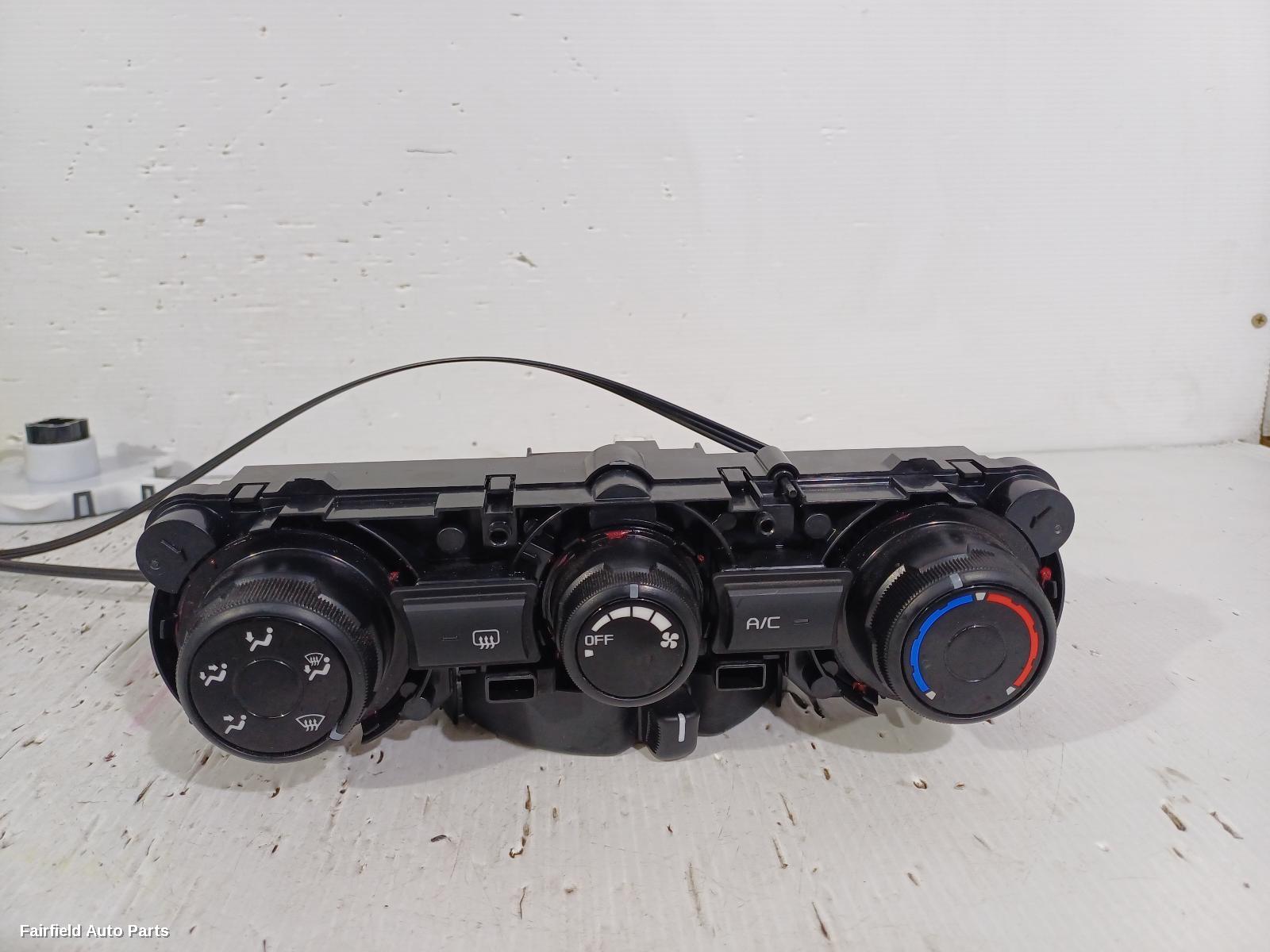 2020-2026 Mazda Bt50 Heater Ac Controls