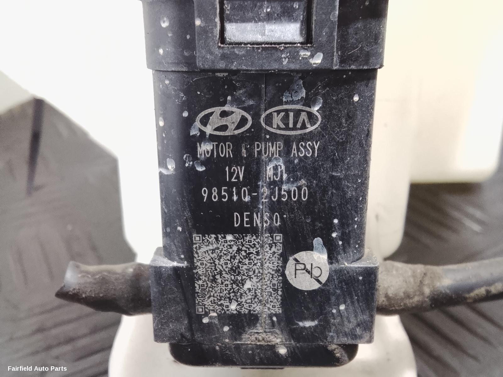 2011-2015 Hyundai I40 Washer Bottle