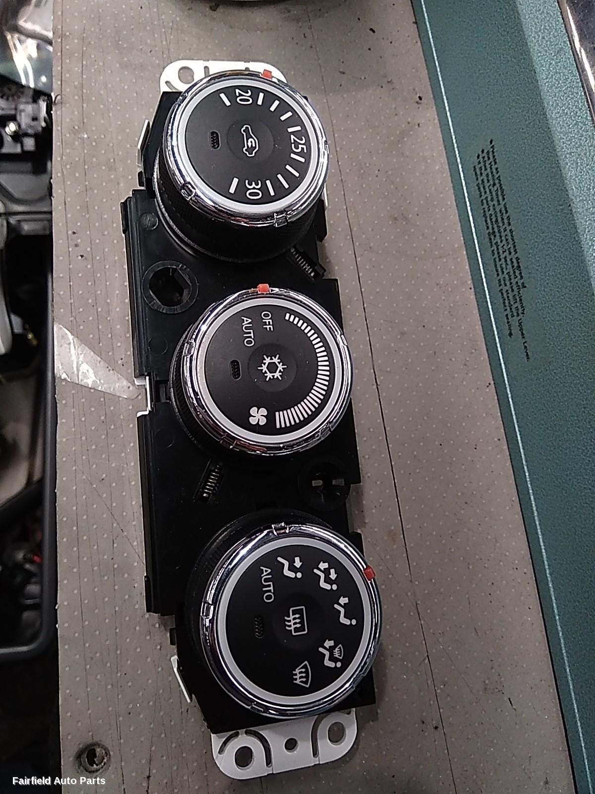 2015-2017 Mitsubishi Lancer Heater Ac Controls