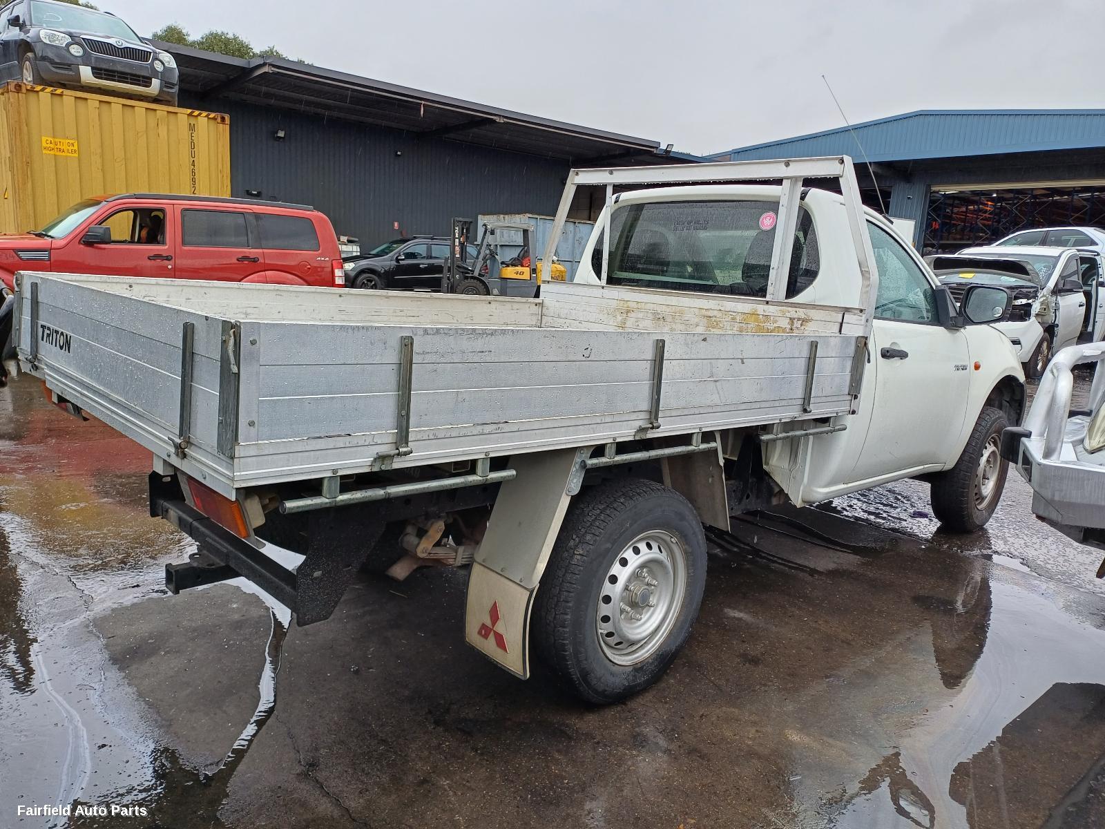 2006-2015 Mitsubishi Triton Air Cleaner Box