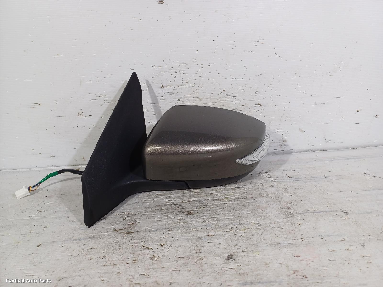 2012-2017 Nissan Pulsar Left Door Mirror