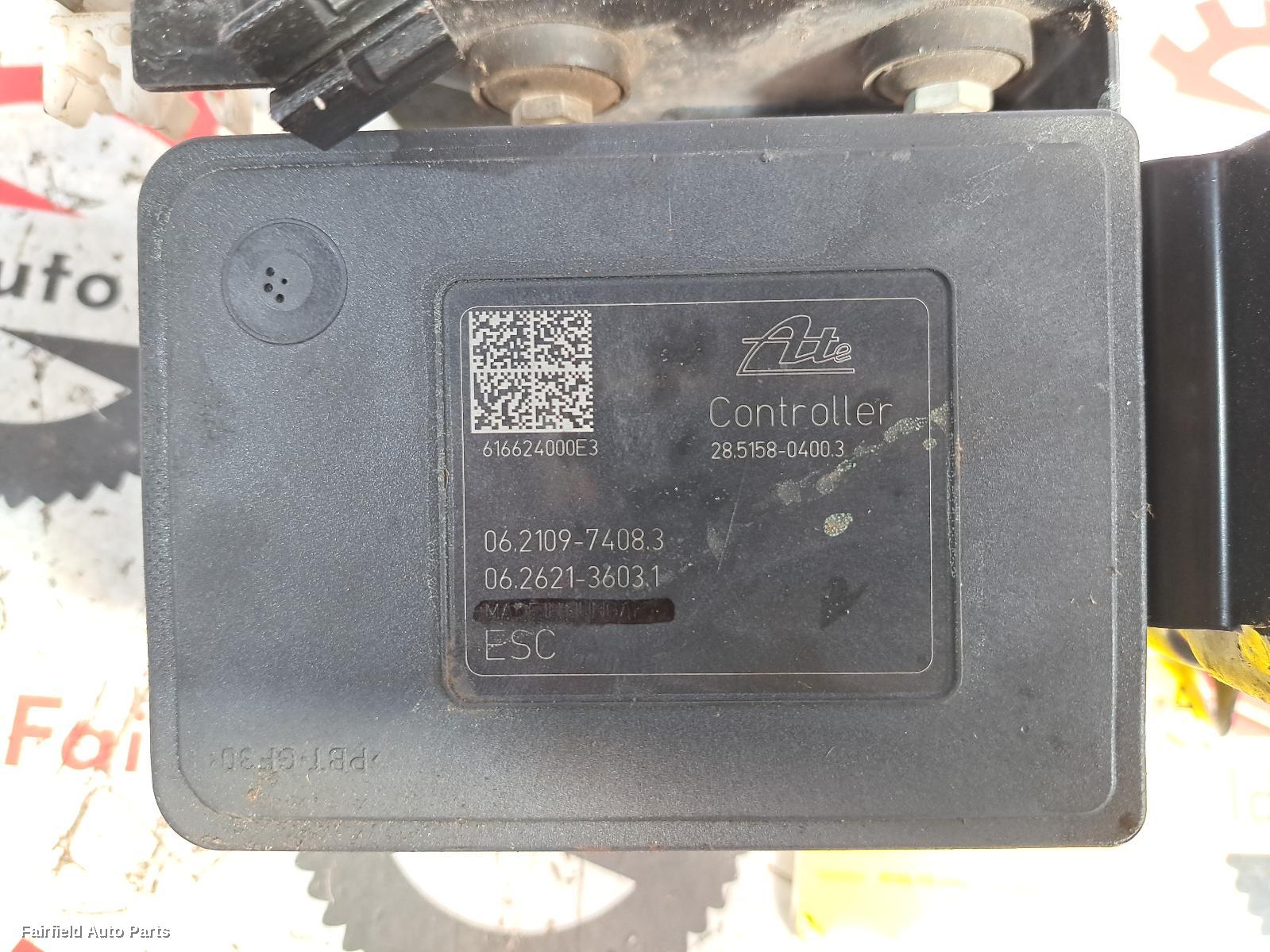2015-2023 Nissan Navara Abs Pump Modulator