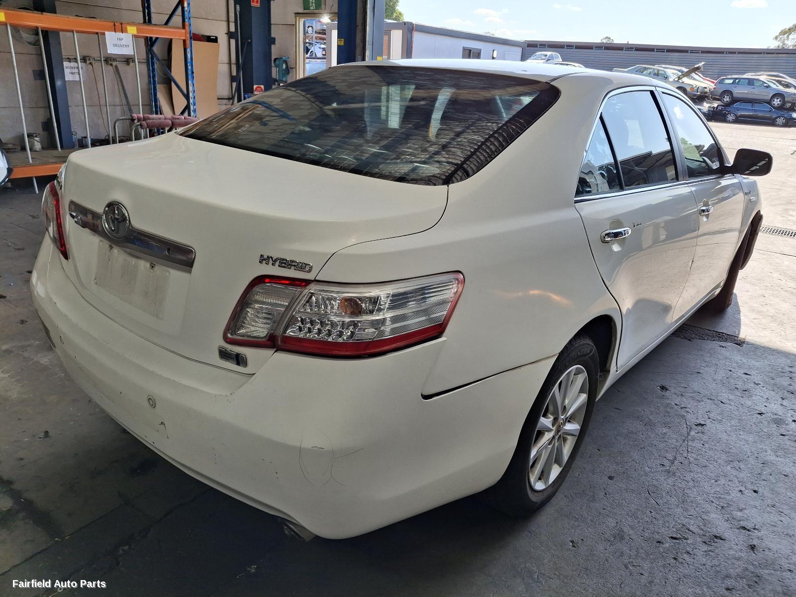 2009-2011 Toyota Camry Rear Garnish