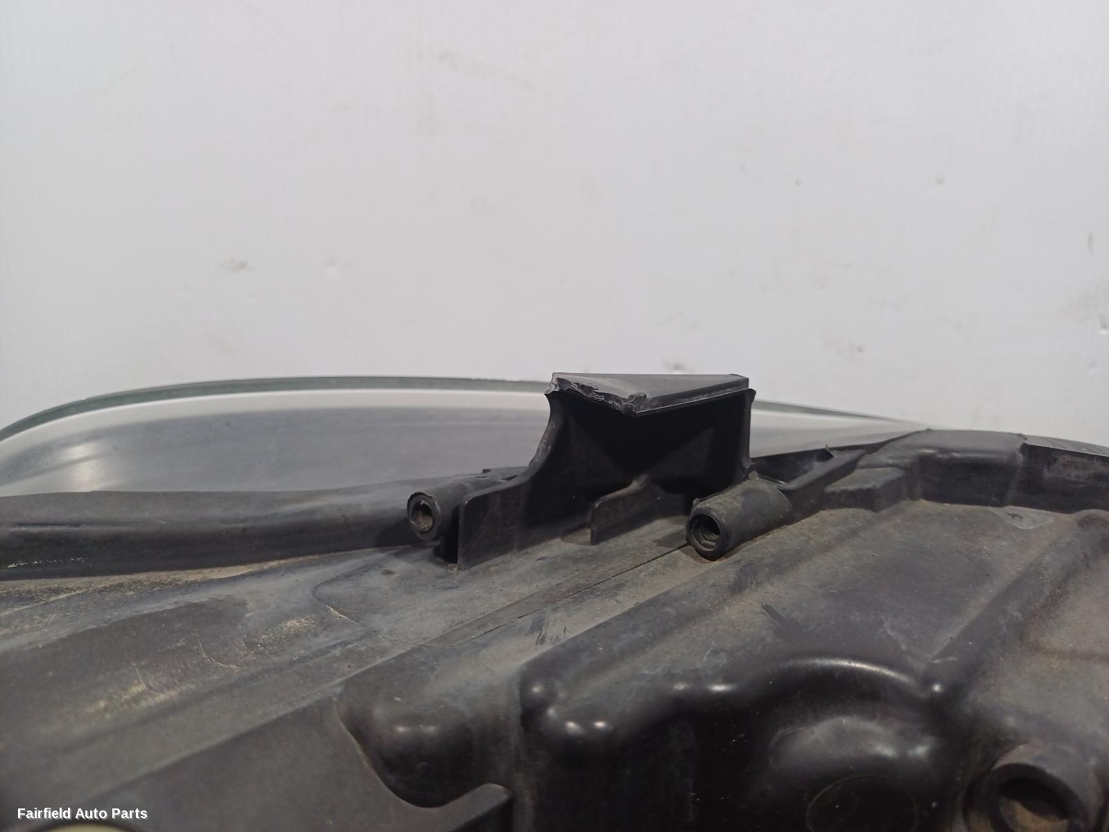2010-2014 Volkswagen Polo Left Headlamp