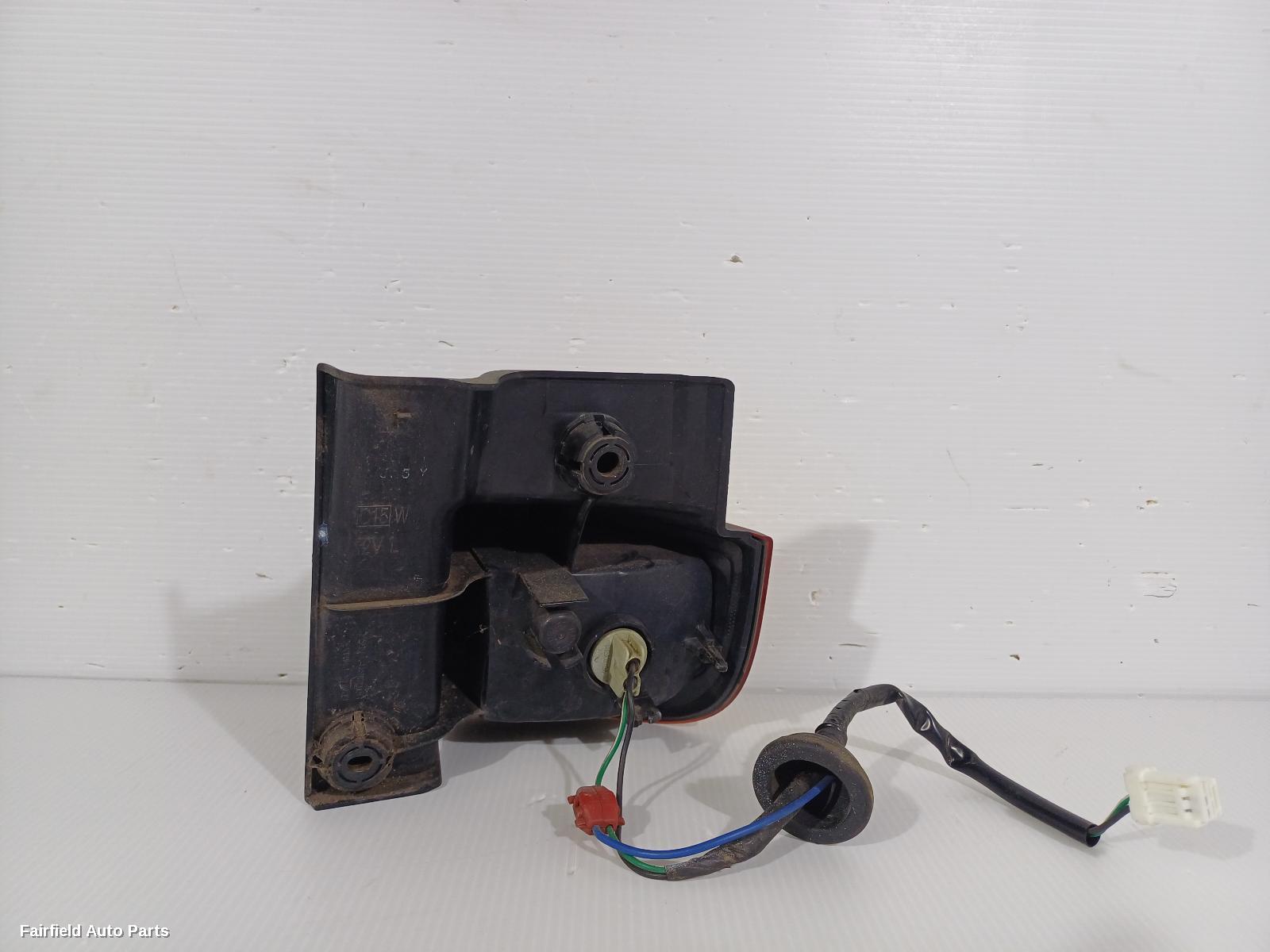 2002-2010 Nissan Elgrand Left Taillight