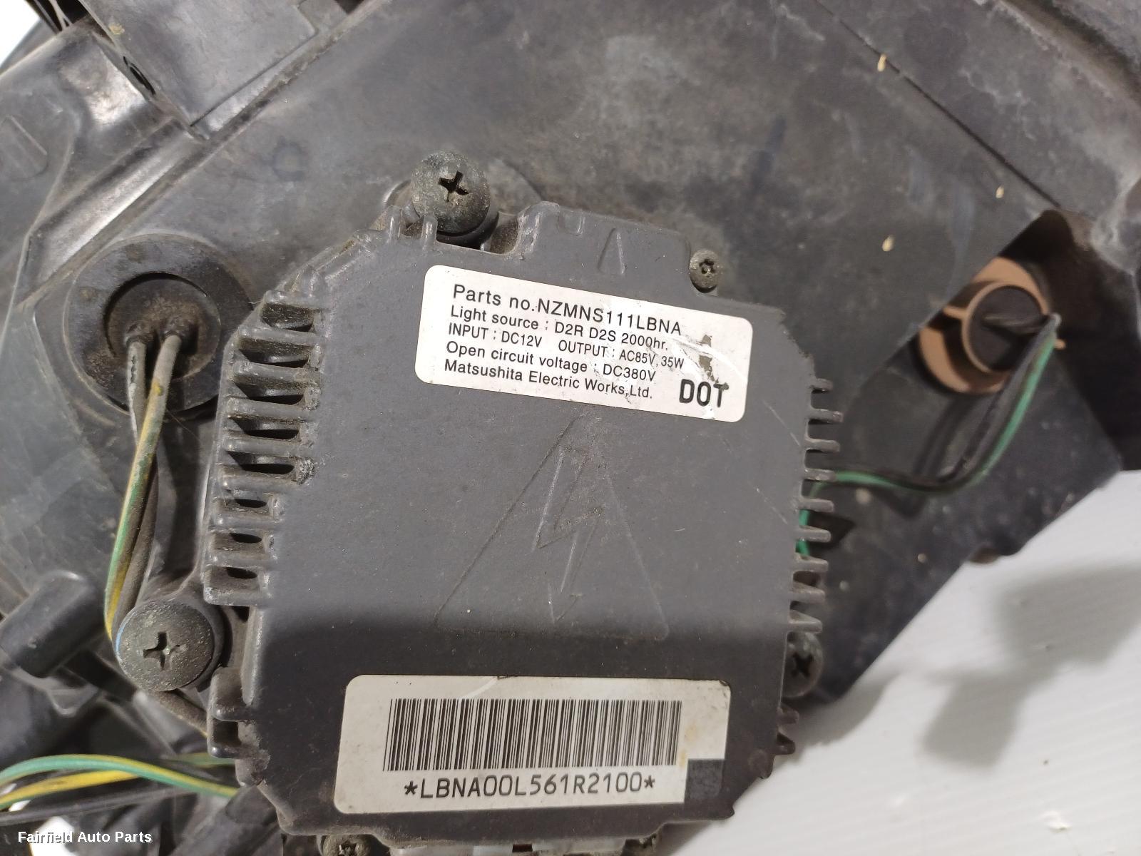 2004-2007 Nissan Skyline Right Headlamp