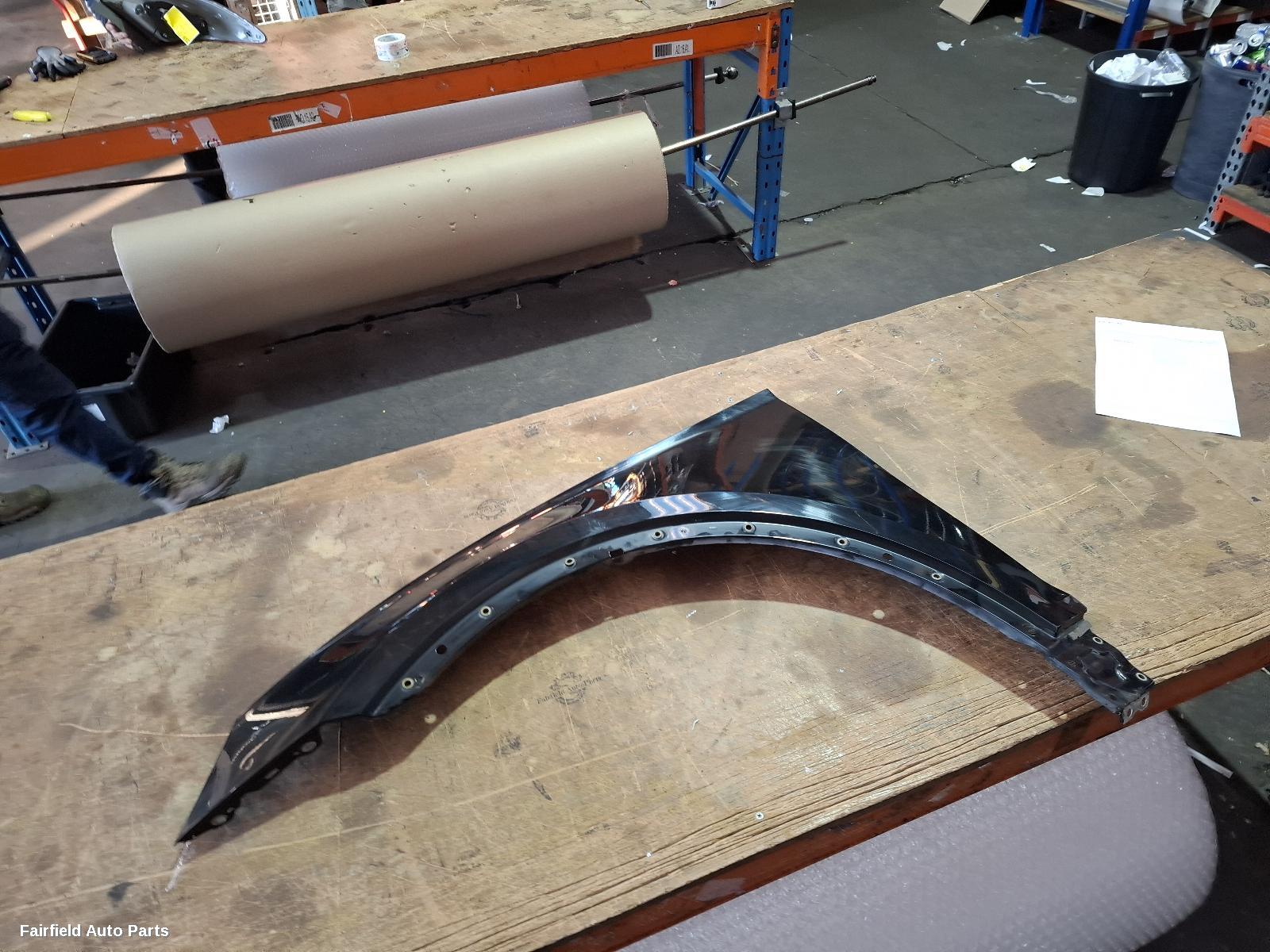 2017-2025 Audi Q5 Left Guard
