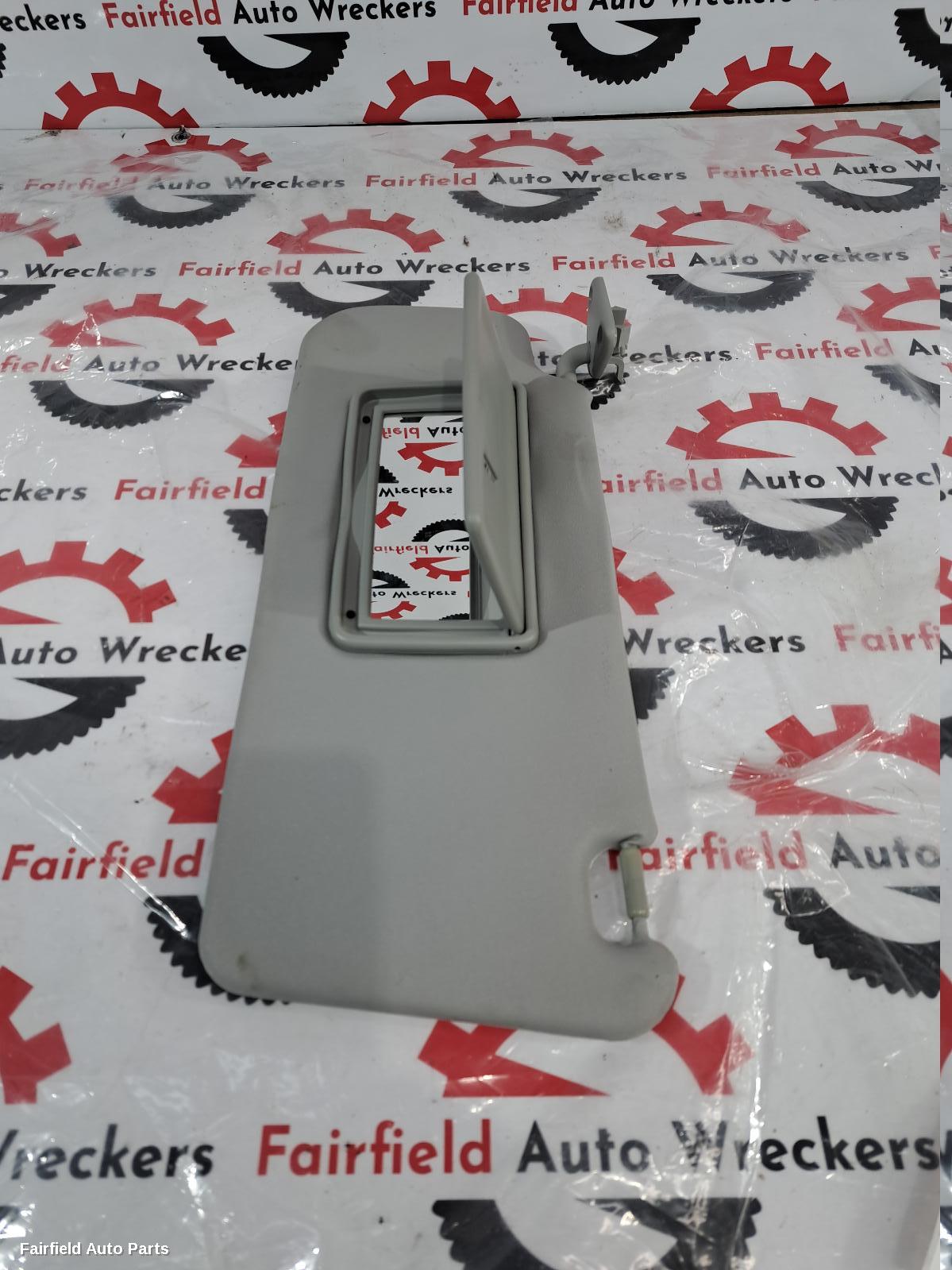 2006-2009 Mitsubishi Outlander Sunvisor