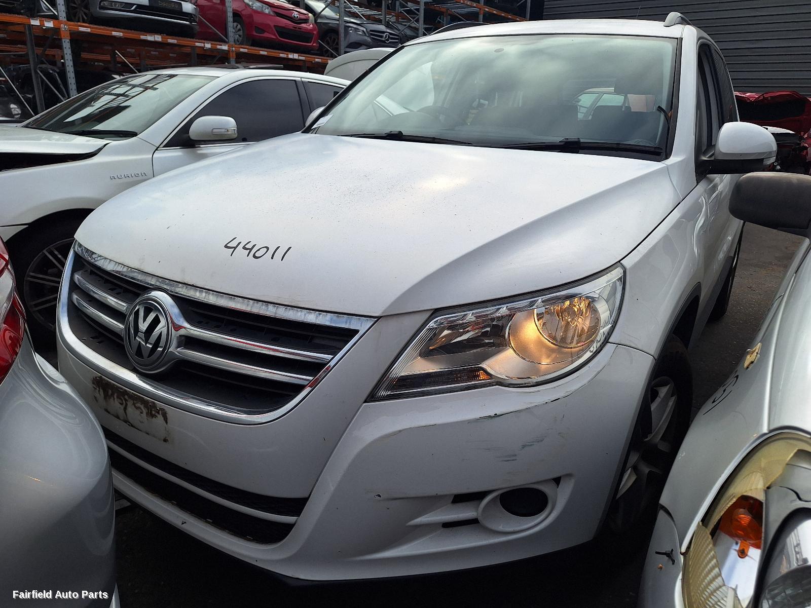 2008-2011 Volkswagen Tiguan Rear Garnish