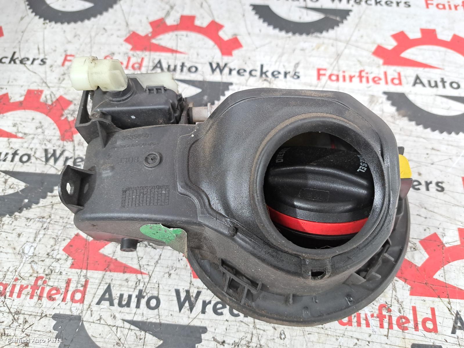 2011-2017 Holden Cruze Fuel Door   Filler