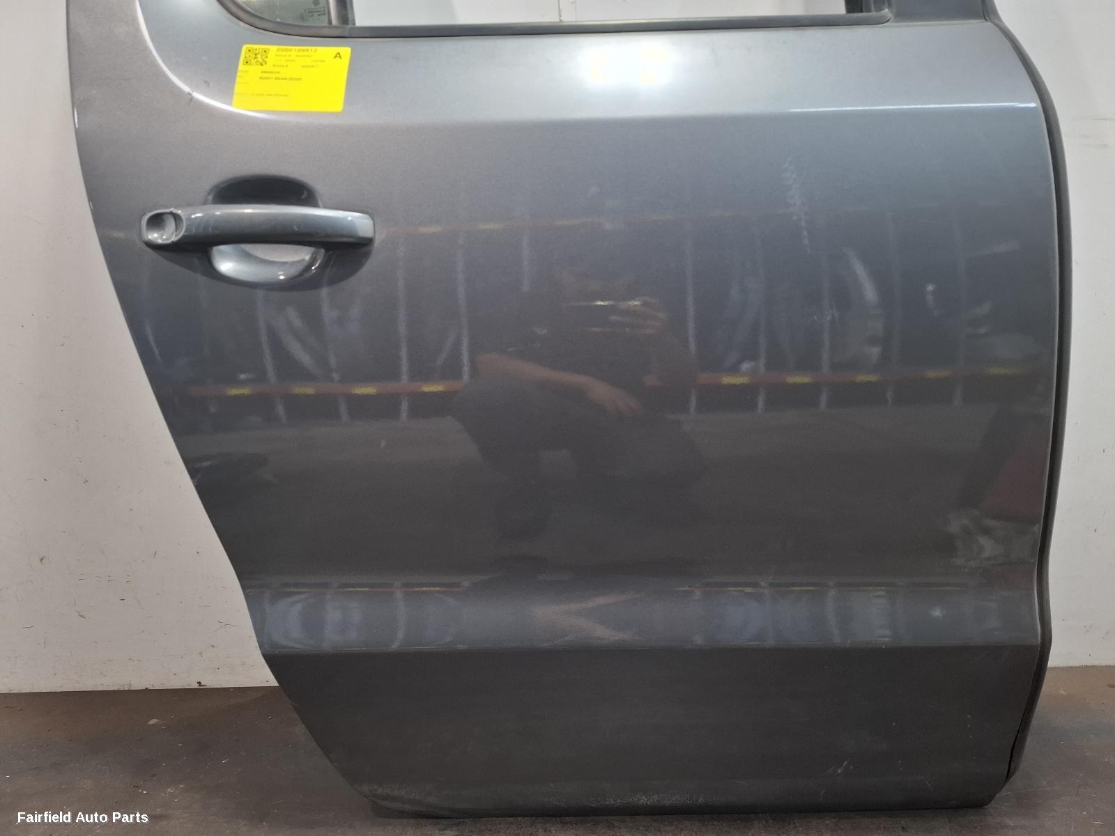 2010-2022 Volkswagen Amarok Right Rear Door Sliding