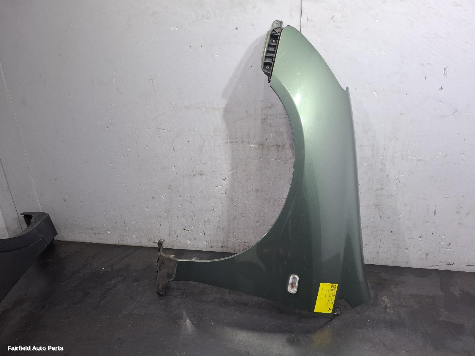 2003-2005 Honda Civic Left Guard