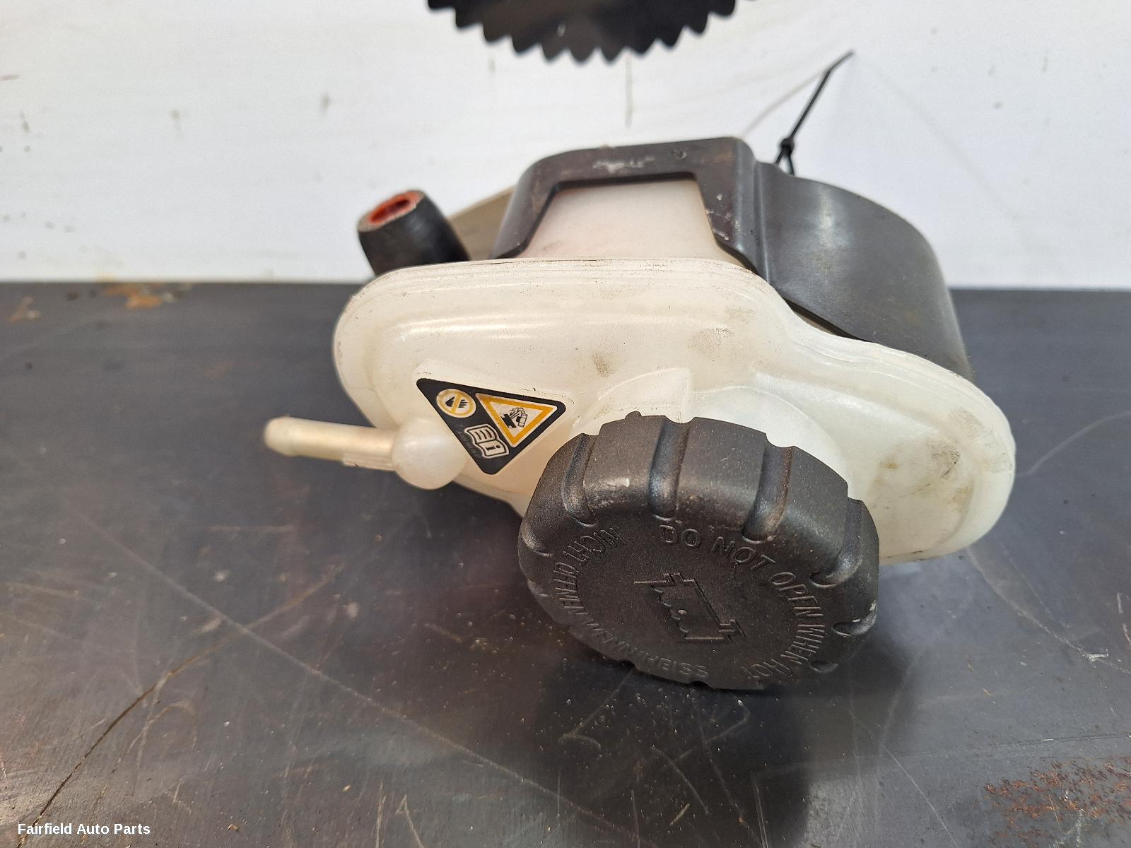 2019-2025 Mercedes Cla Class Overflow Bottle