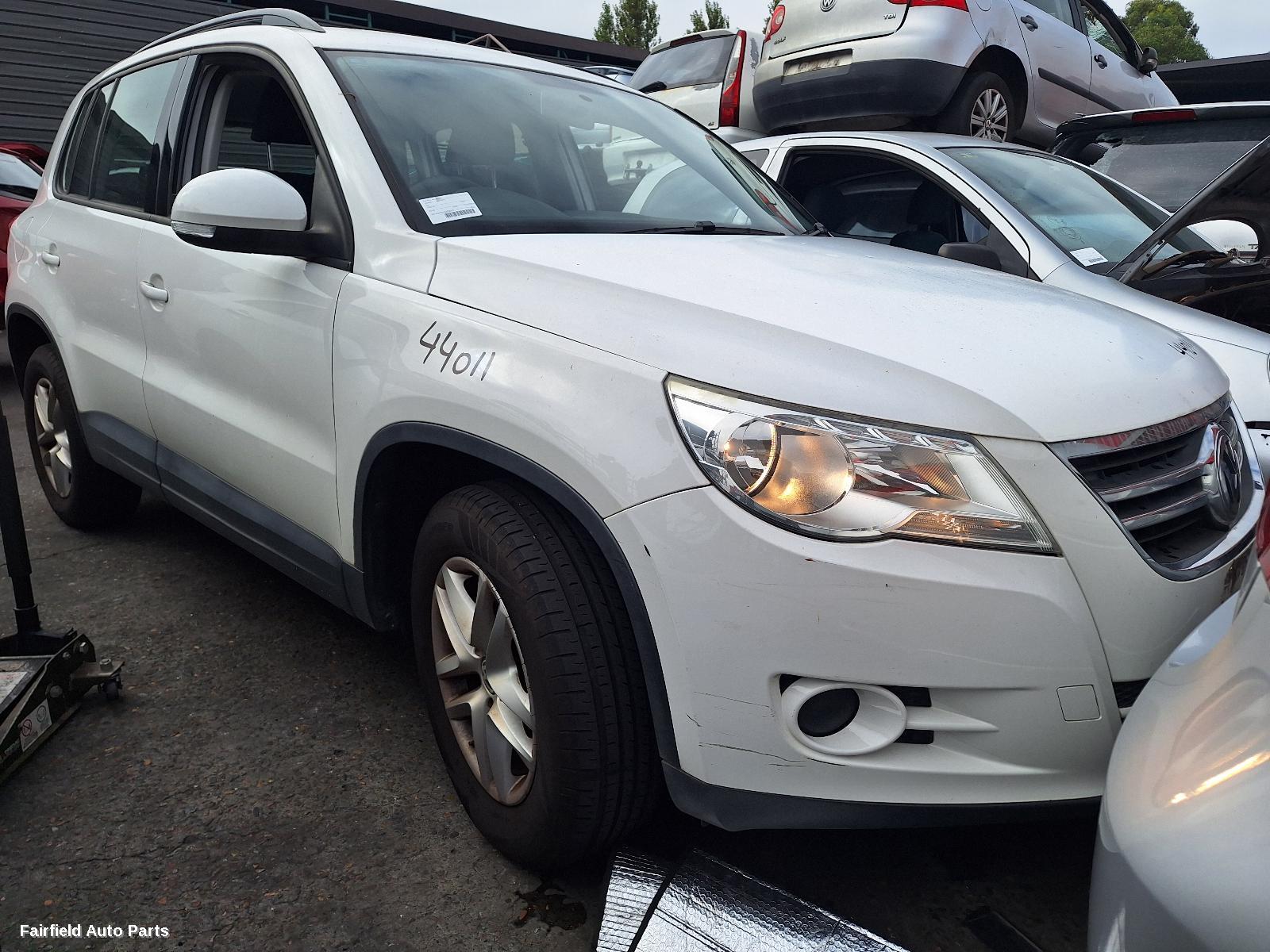 2008-2011 Volkswagen Tiguan Rear Garnish