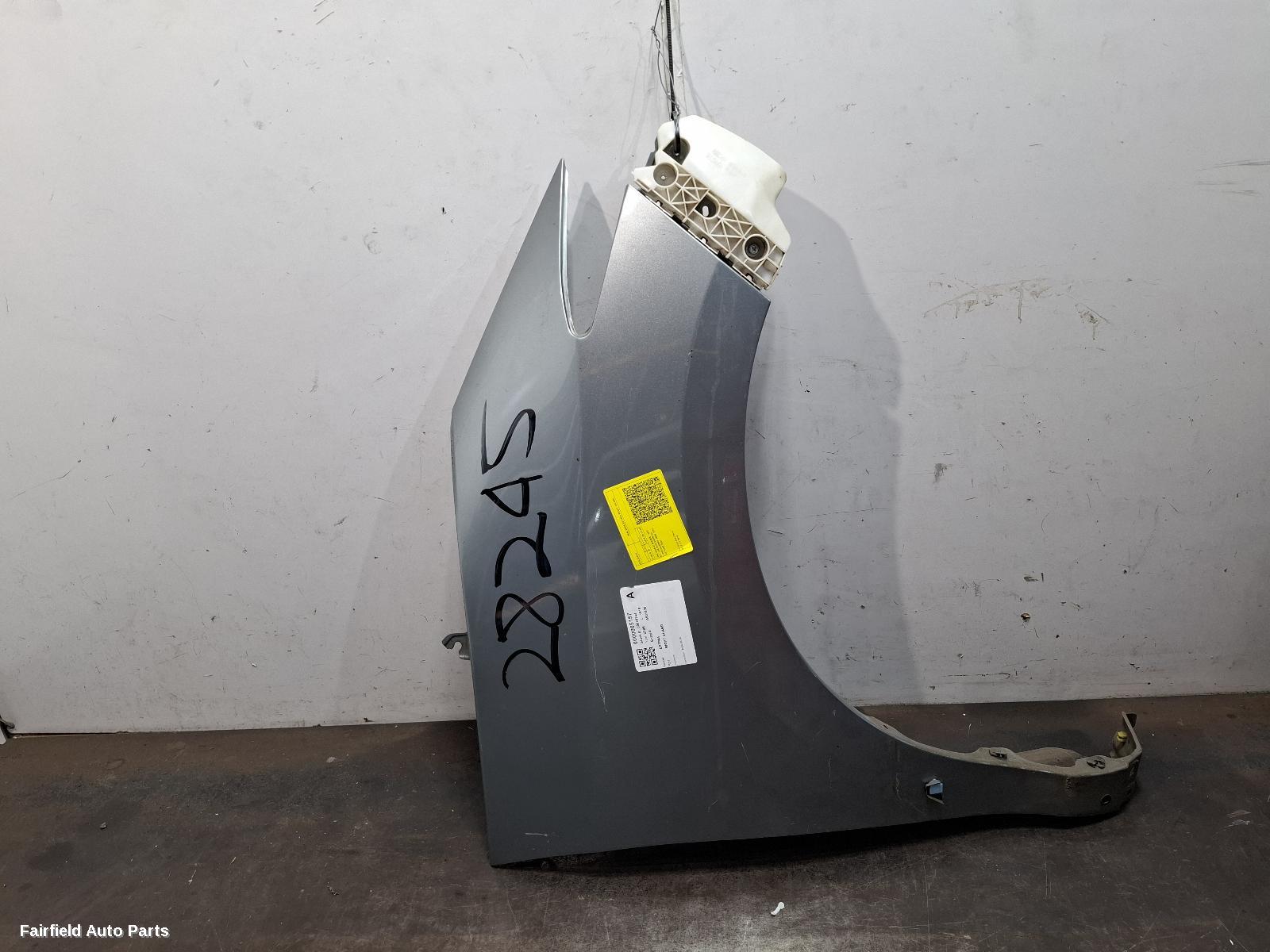 2005-2019 Toyota Estima Right Guard