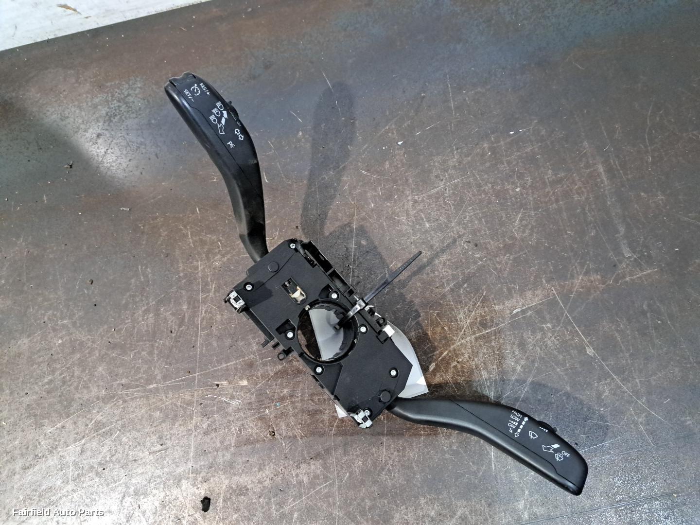 2010-2022 Volkswagen Amarok Combination Switch