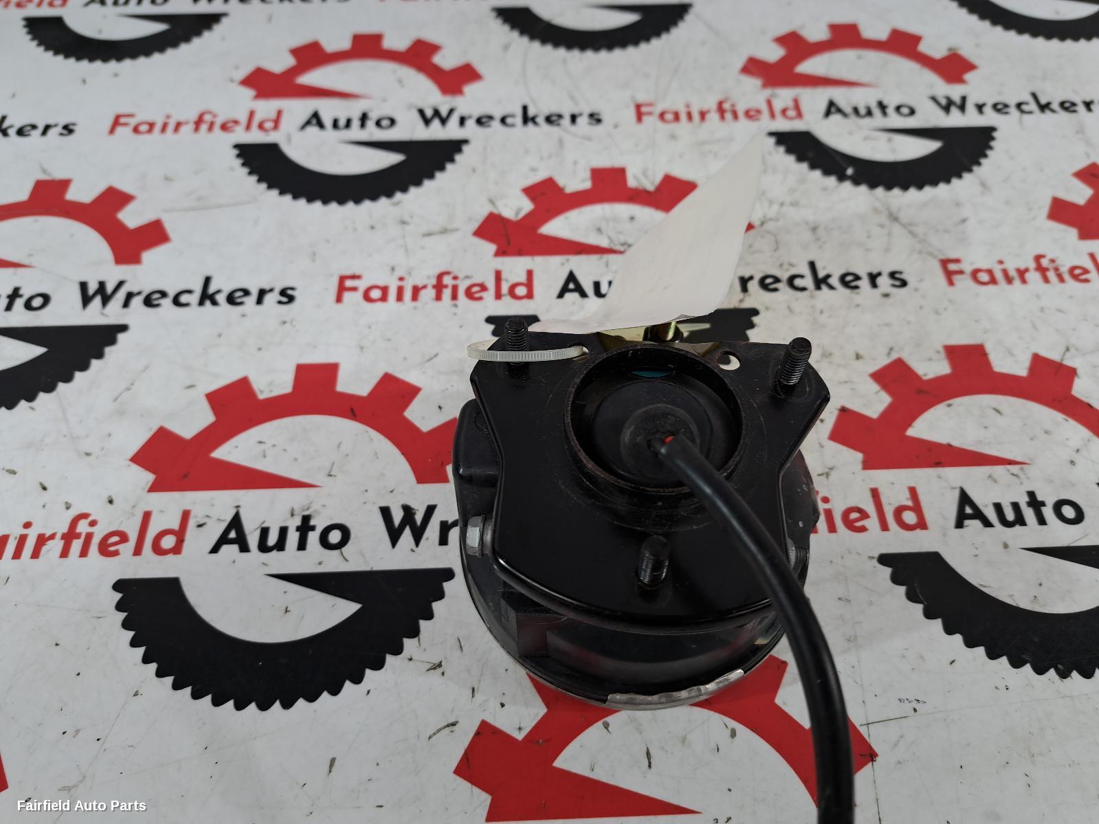 2003-2004 Holden Crewman Left Indicator Fog Side