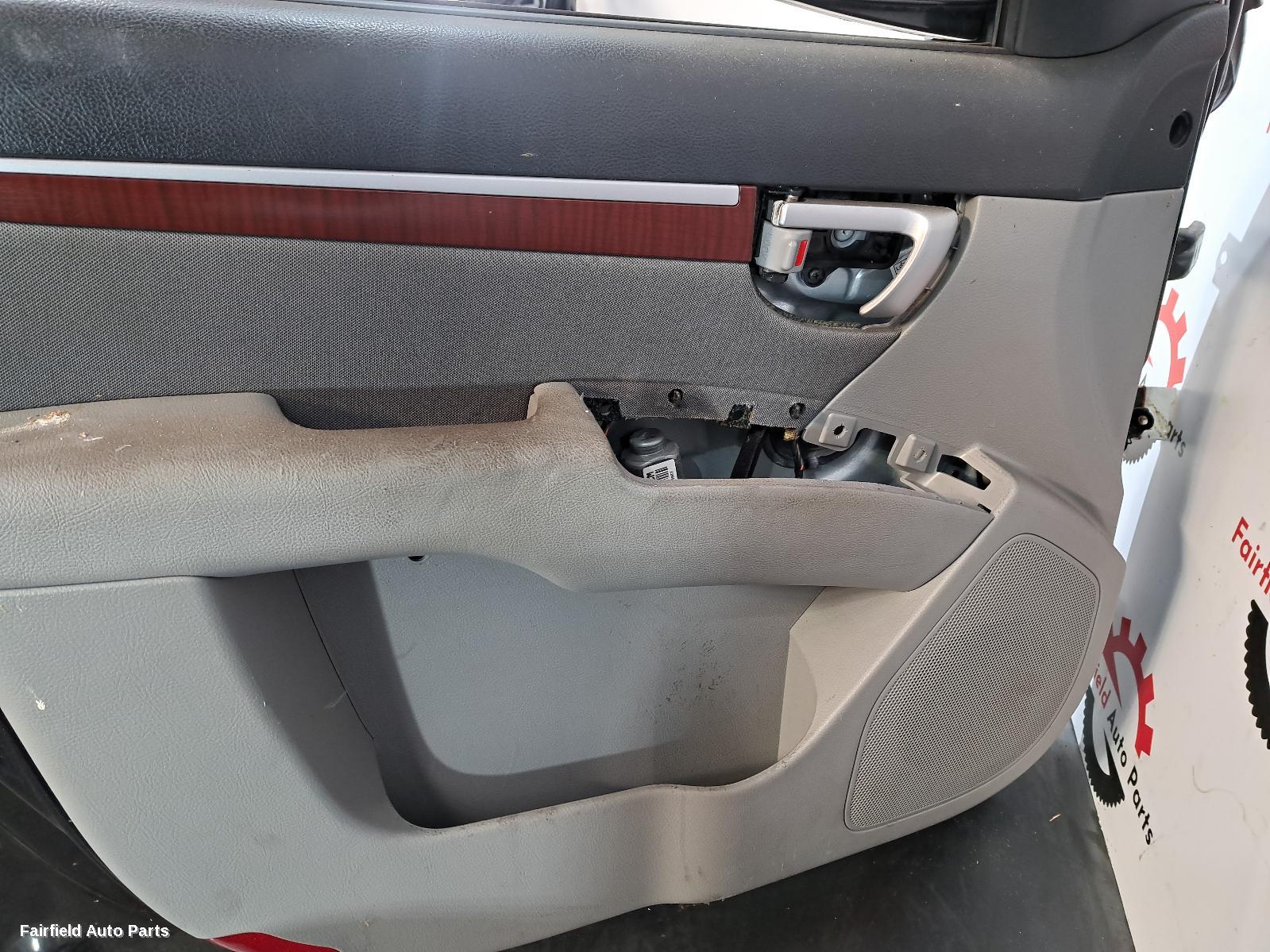2005-2009 Hyundai Santa Fe Left Front Door