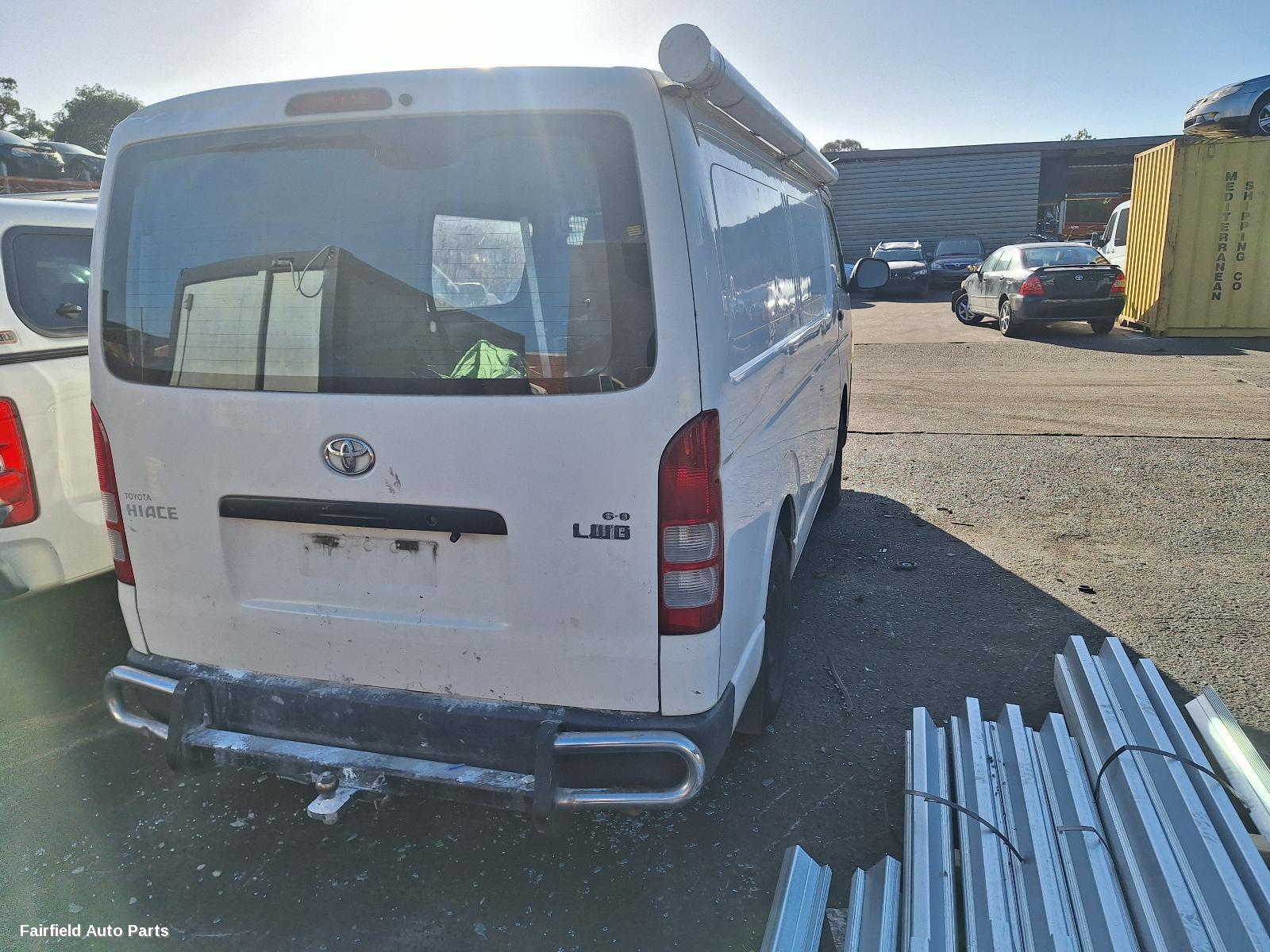 2005-2009 Toyota Hiace Axle