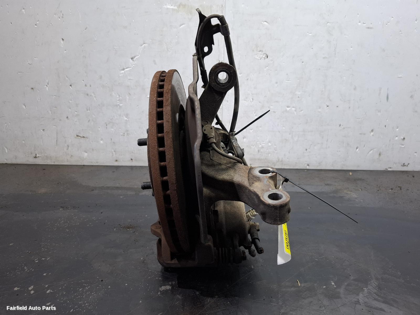 2001-2007 Toyota Kluger Right Front Hub Assembly