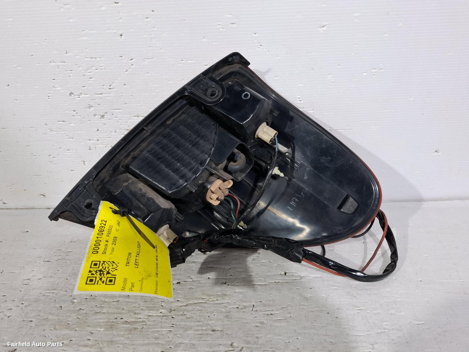 1996-2009 Mitsubishi Triton Left Taillight