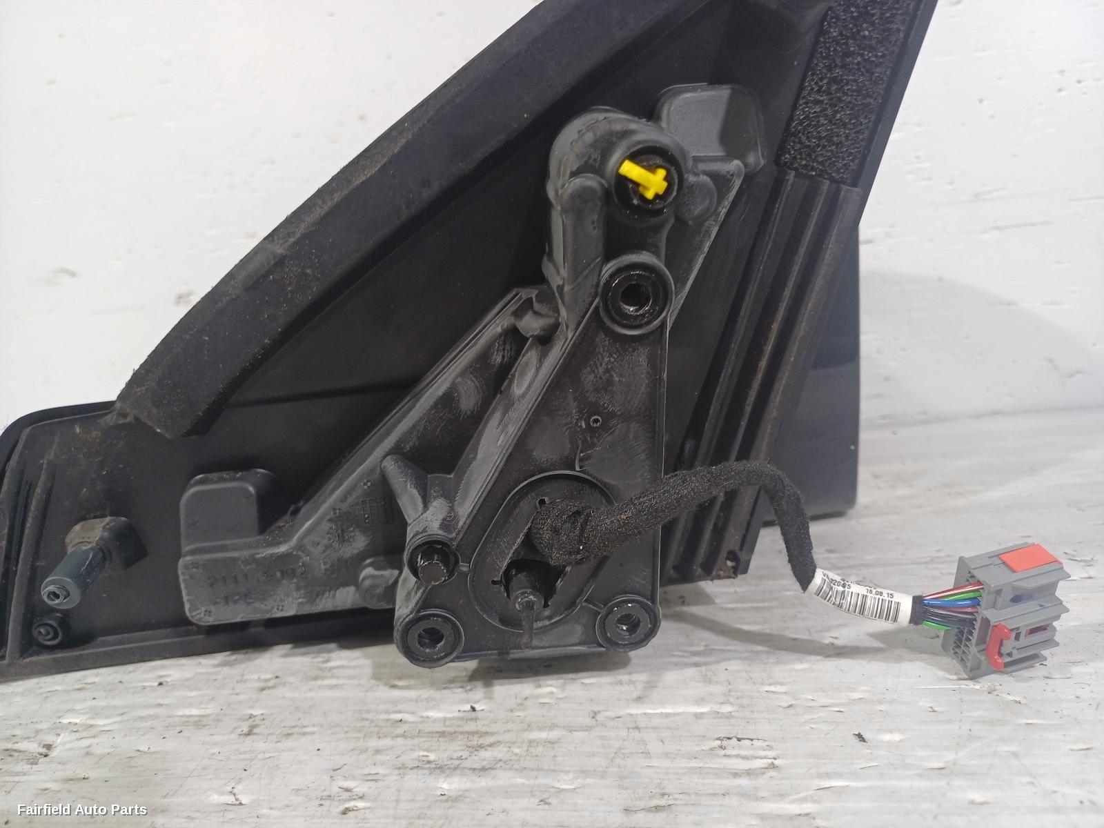 2015-2019 Land Rover Discovery Sport Right Door Mirror