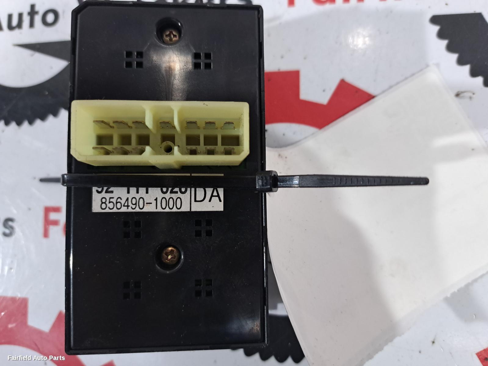 2002-2007 Holden Commodore Pwr Dr Wind Switch